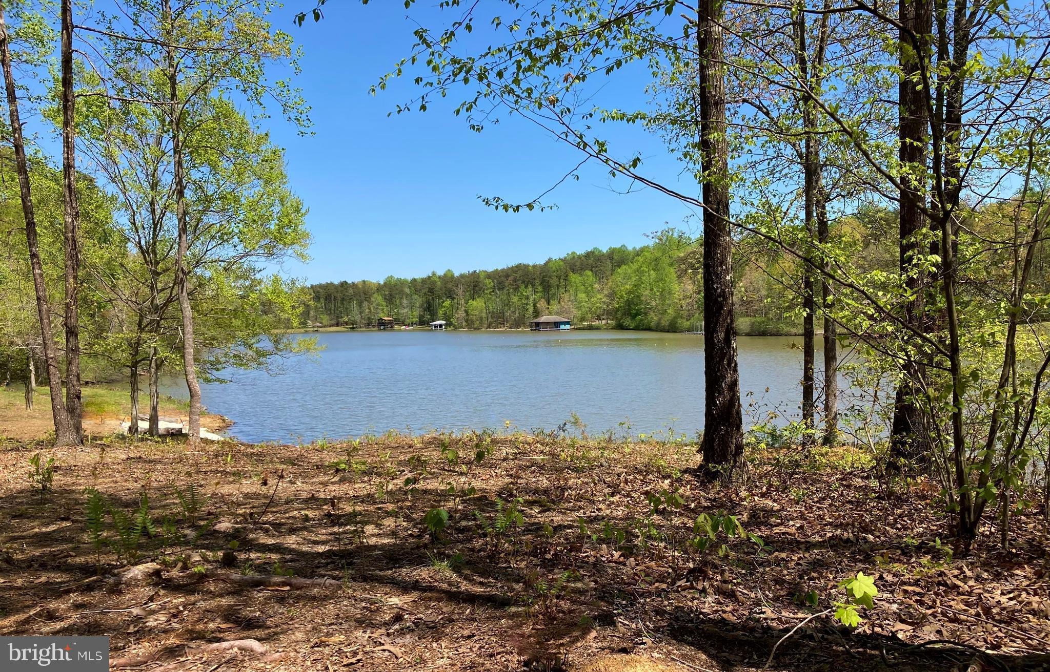 JENNINGS POND - Land