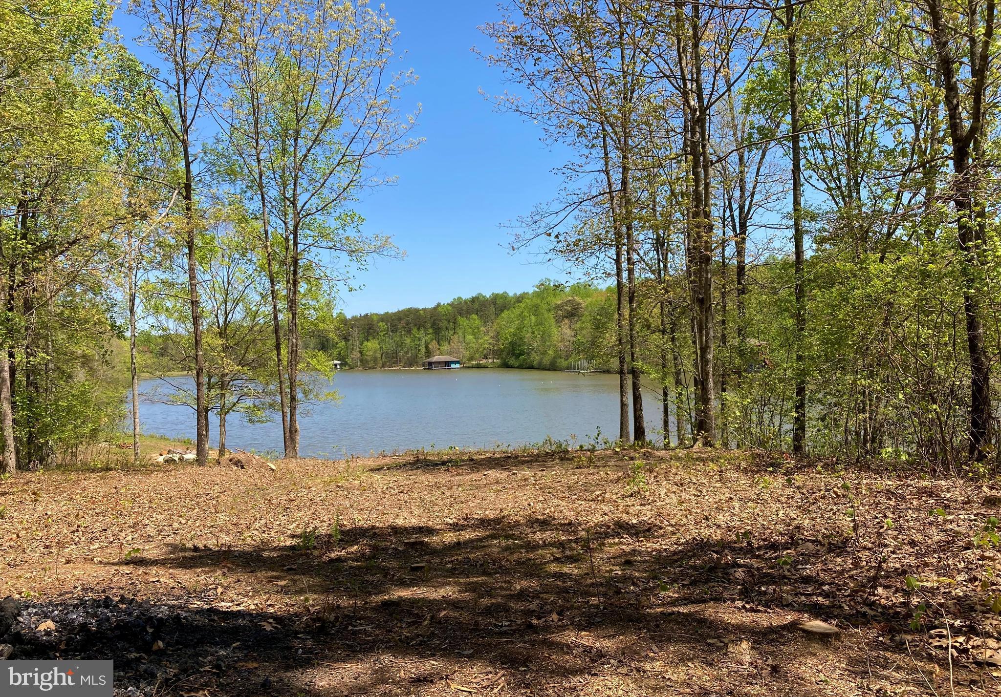 JENNINGS POND - Land