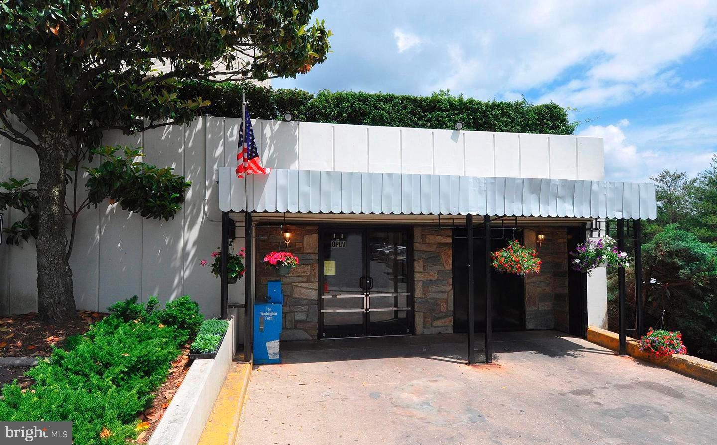 GABLES OF TUCKERMAN - Residential Lease