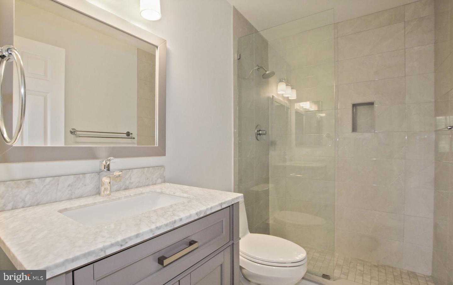 GABLES OF TUCKERMAN - Residential Lease