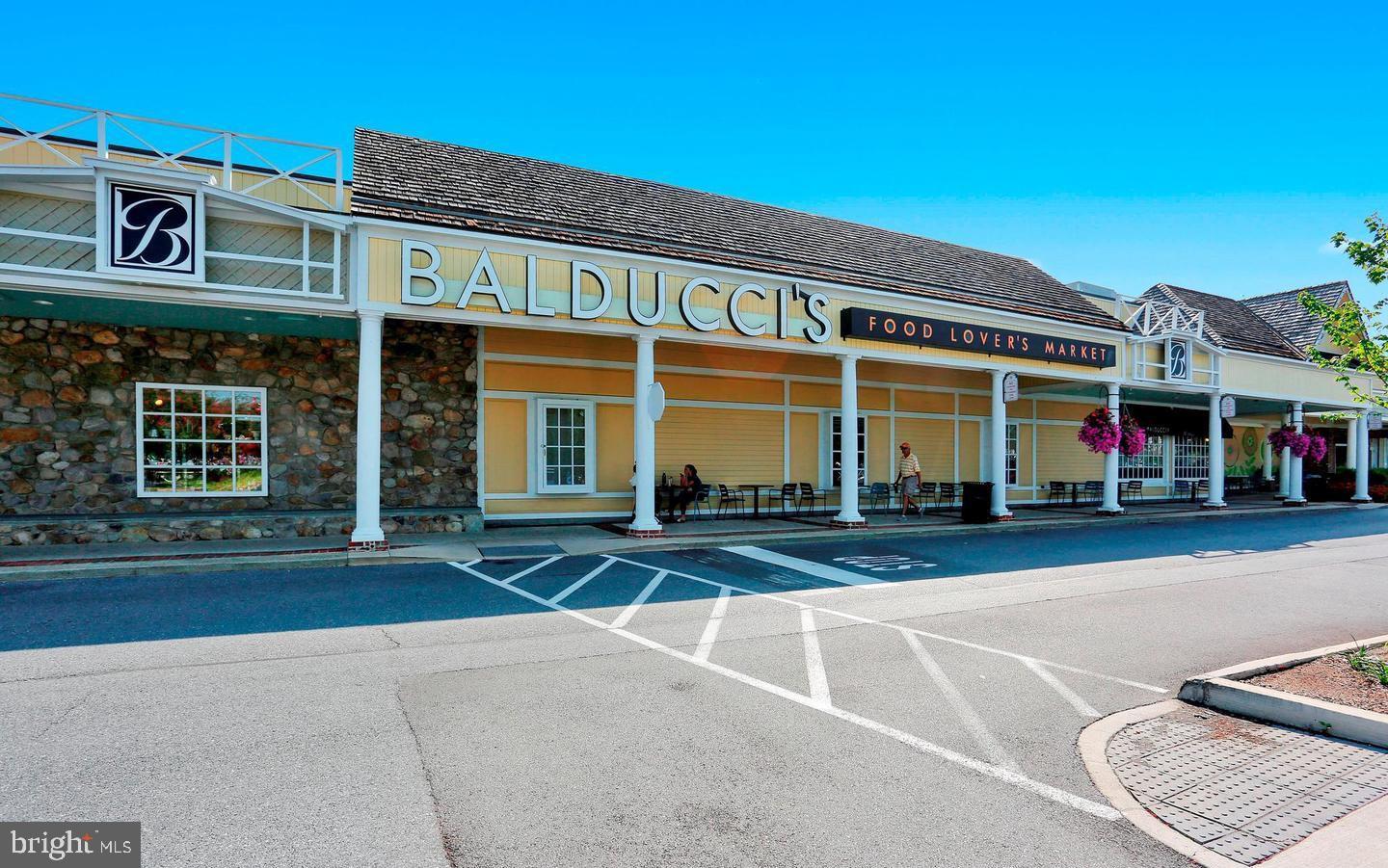 GABLES OF TUCKERMAN - Residential Lease