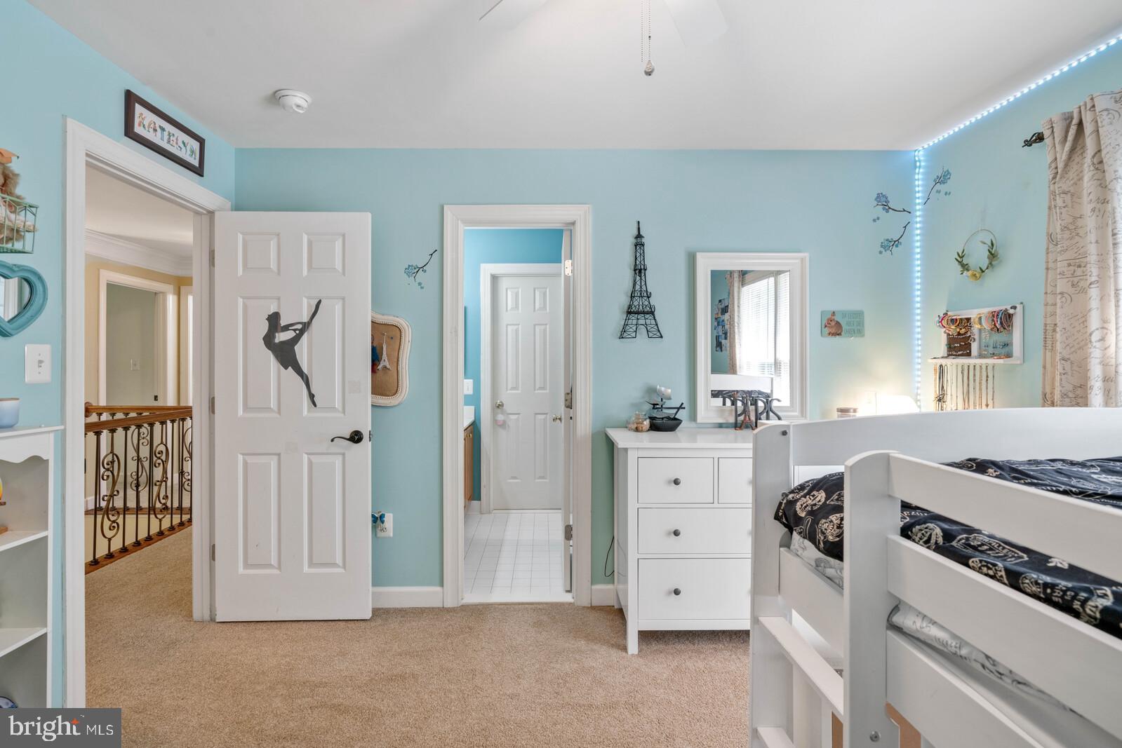 HOLLY FOREST ESTATES - Residential
