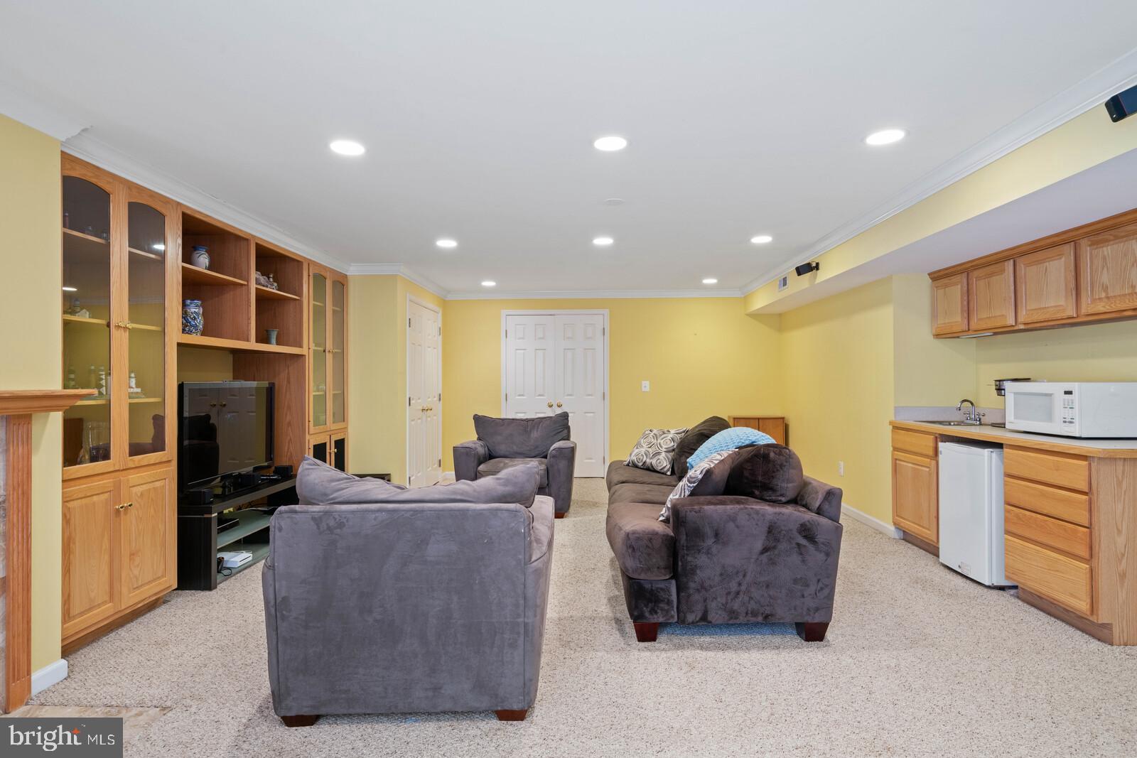 HOLLY FOREST ESTATES - Residential