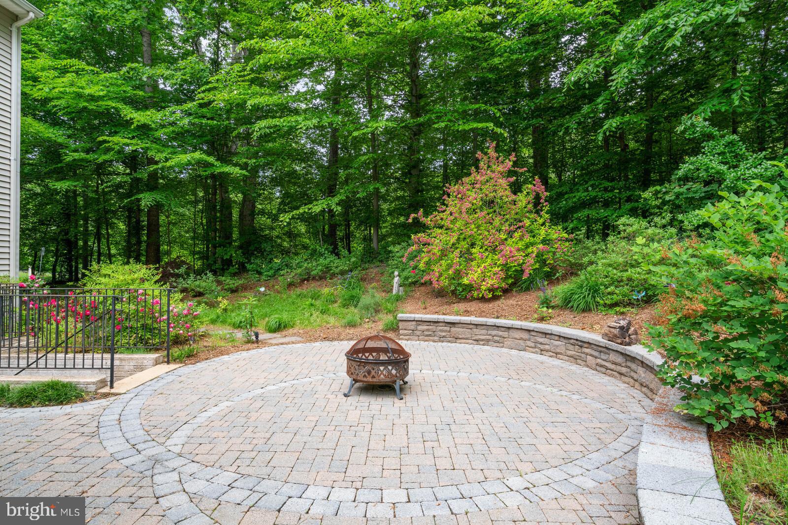 HOLLY FOREST ESTATES - Residential