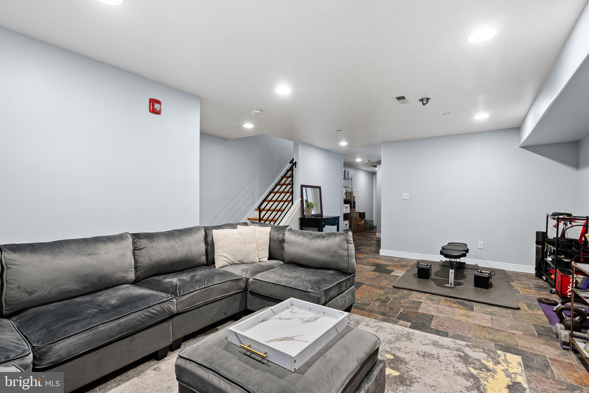 ART MUSEUM AREA - Residential