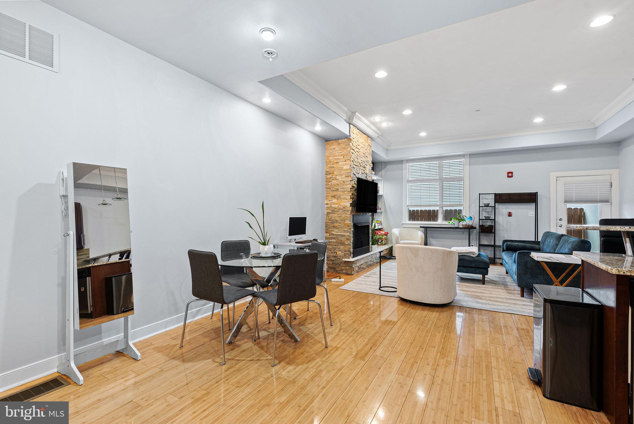 ART MUSEUM AREA - Residential