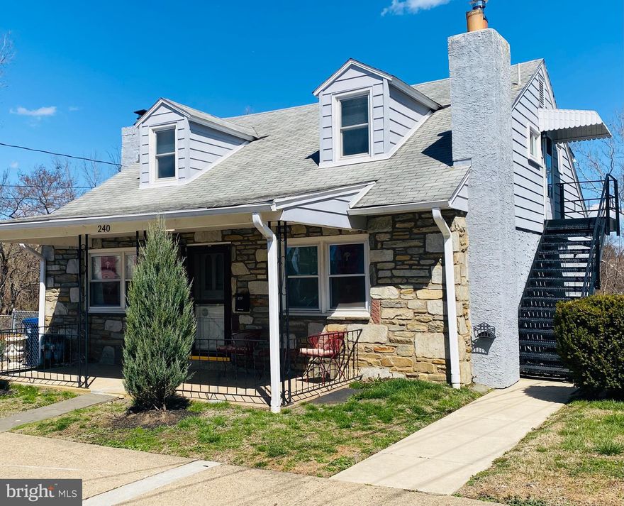 Check out this wonderful rental next to the entrance to Sutcliffe Park!!   This  extra large 1BR / 1 Bath second floor rental is ready for its next tenant.  You will find spacious rooms, newer flooring throughout, an updated bathroom with ceramic tiled shower and modern vanity.  The location is unreal as you will be next to the park, have a front row seat to 4th of July fireworks, and an easy walk to Fayette St which features restaurants, shopping, and public transportation.   Tenant pays electric, phone, tv.  Landlord pays water/sewer.  No smoking.  Some pets OK but landlord will decide on a case by case basis.    Schedule your showing today as this one is sure to rent quickly.