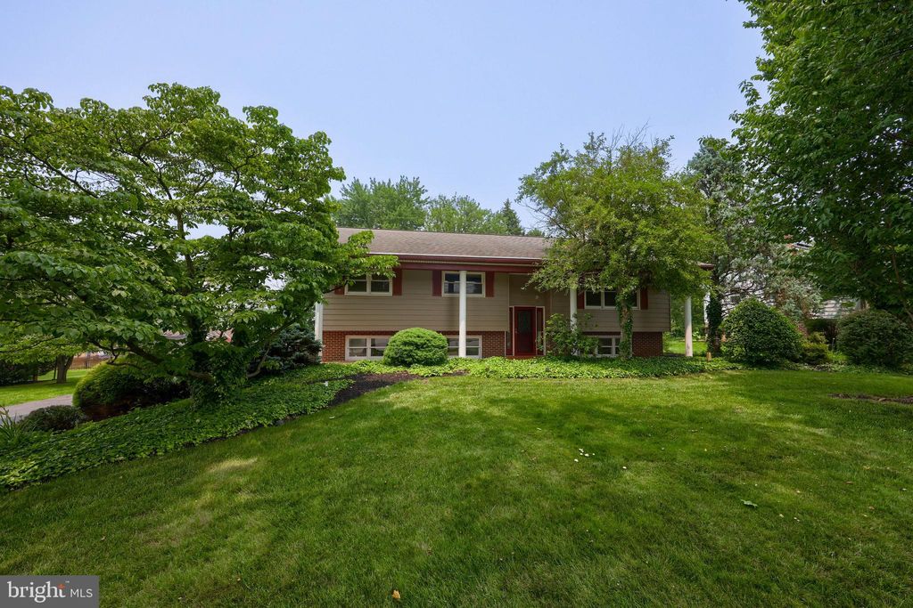 Photo of 3311 ROTHSVILLE RD, AKRON, PA 17501 (MLS # PALA2036434)