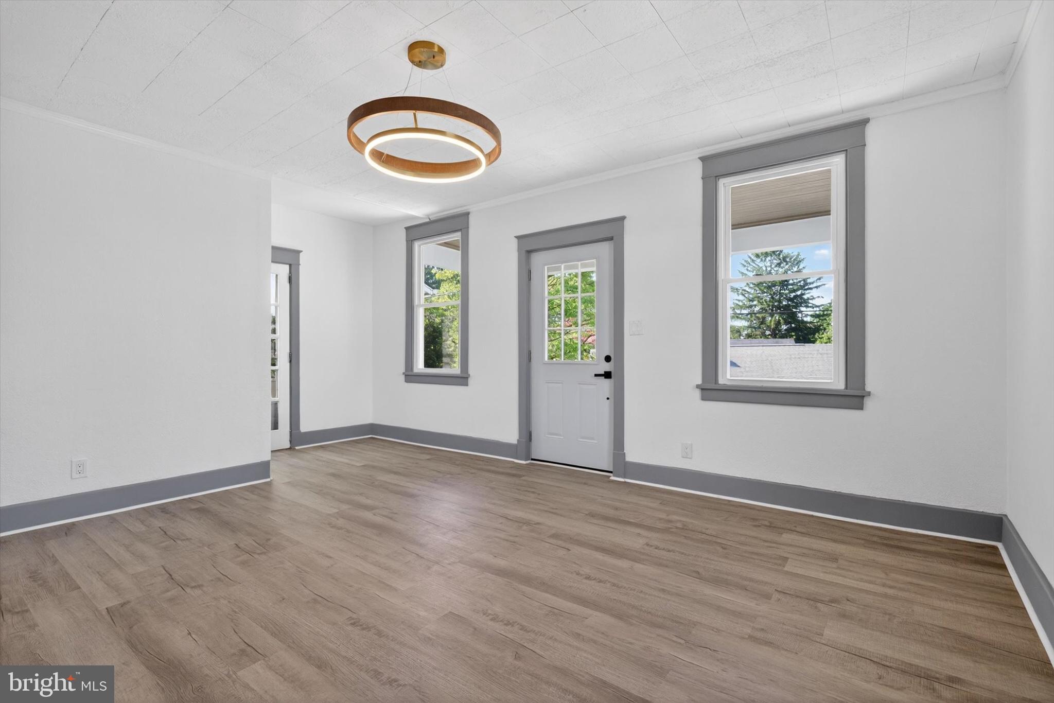 3408 SCHOOLHOUSE LANE