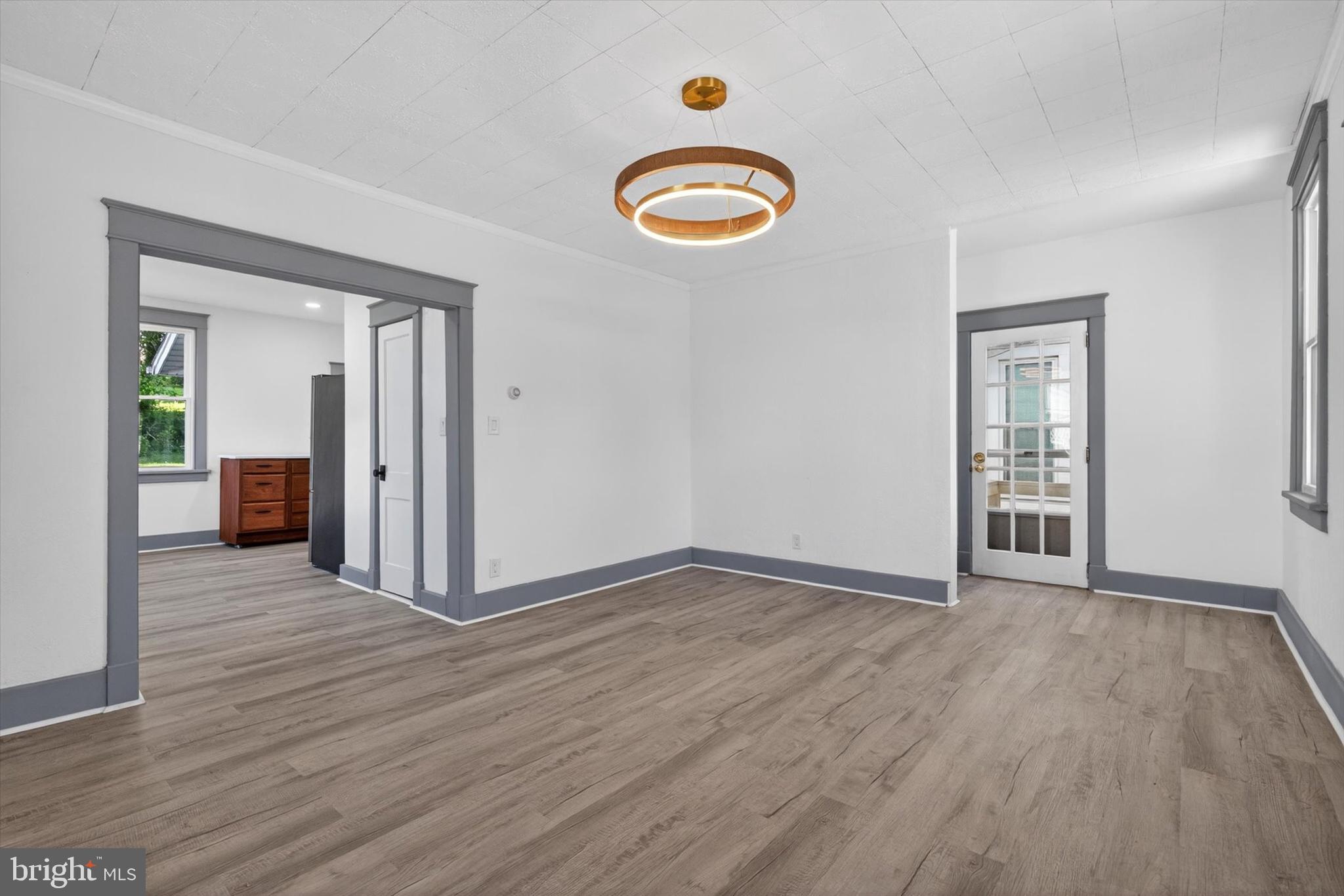 3408 SCHOOLHOUSE LANE