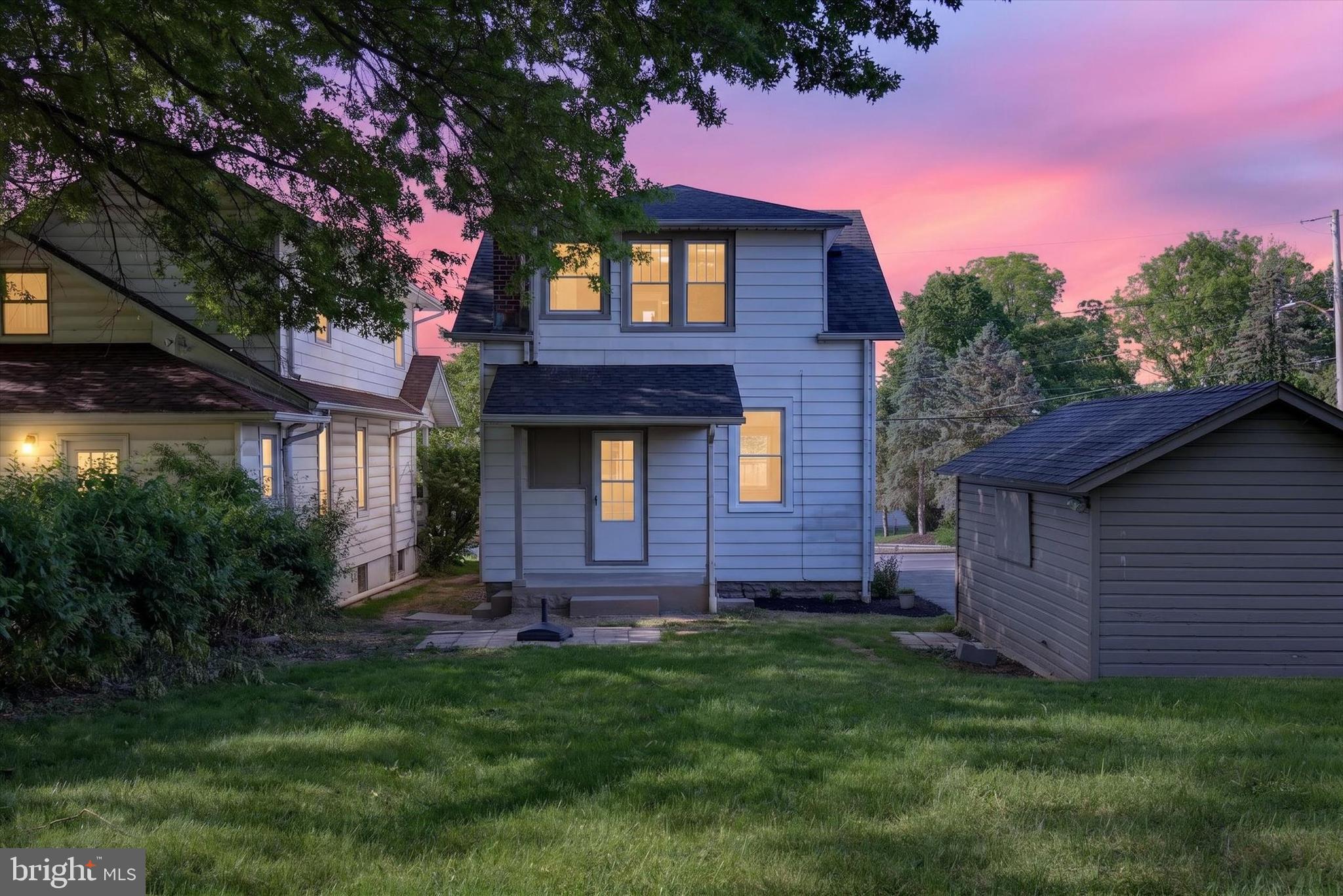 3408 SCHOOLHOUSE LANE