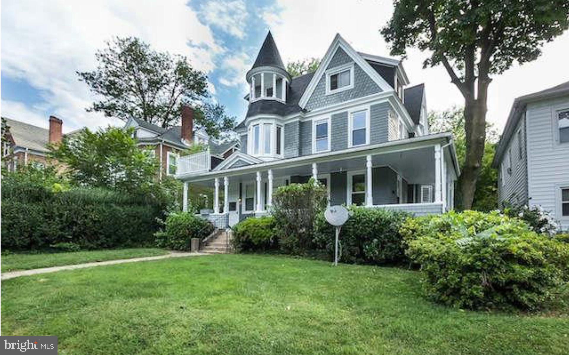 ROLAND PARK - Residential