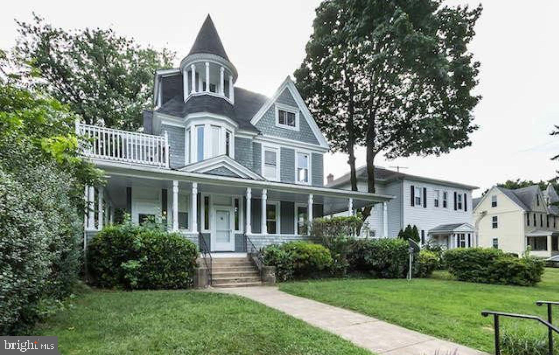 ROLAND PARK - Residential