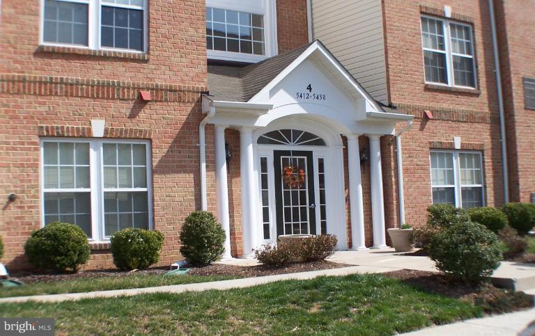 This 1st floor Patio condo has 2 bedrooms 2 full baths. Living room with gas fireplace. Separate dining area. Den/sitting room with access to patio. Bright open kitchen with laundry. All appliances are included. Handicap Accessibility. Close to 95 and Close to MARC Train Service. Shopping centers , schools and hospitals. Easy to show and Ready to go.
