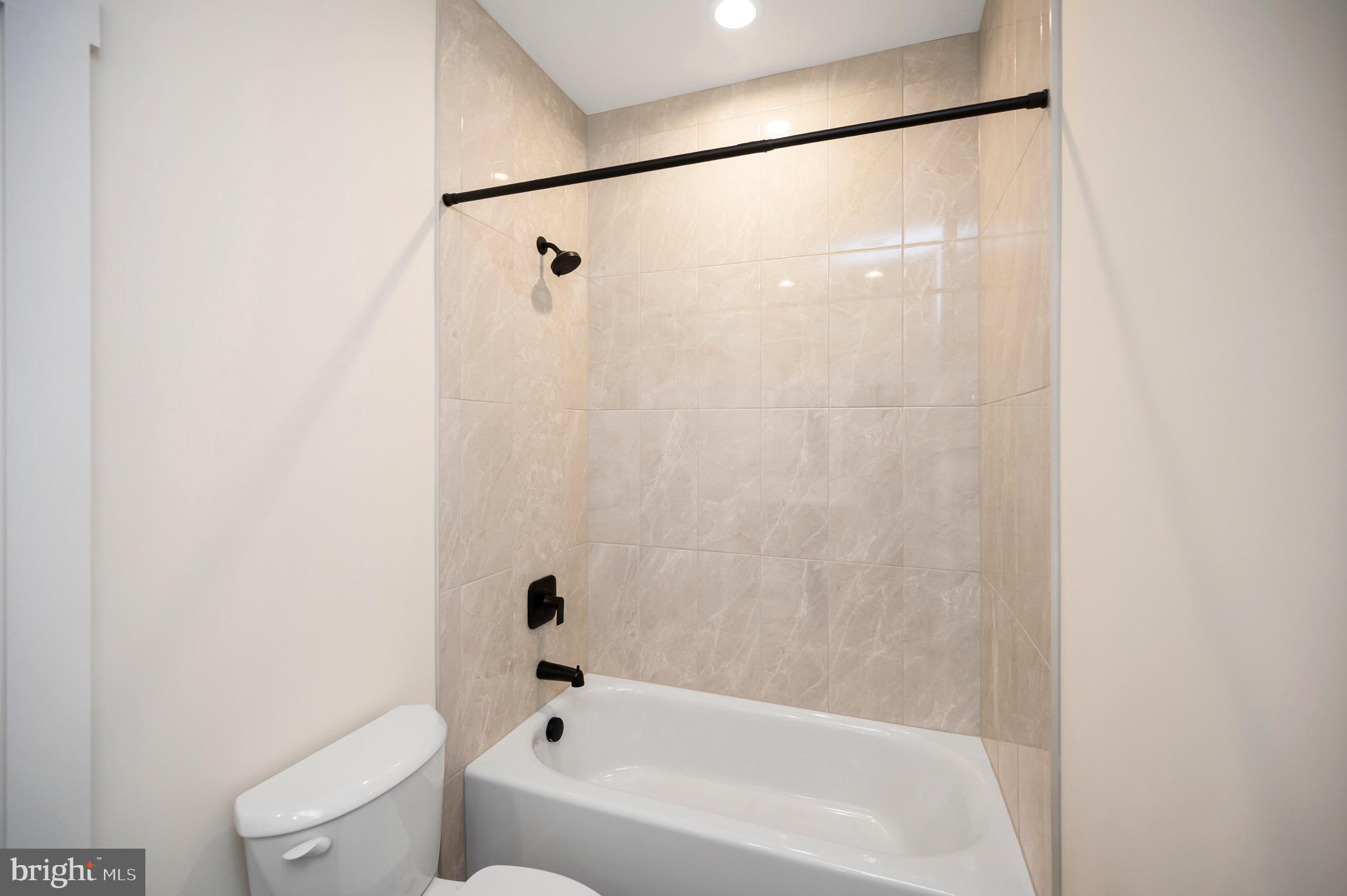 CAMP GEARY ESTATES - Residential