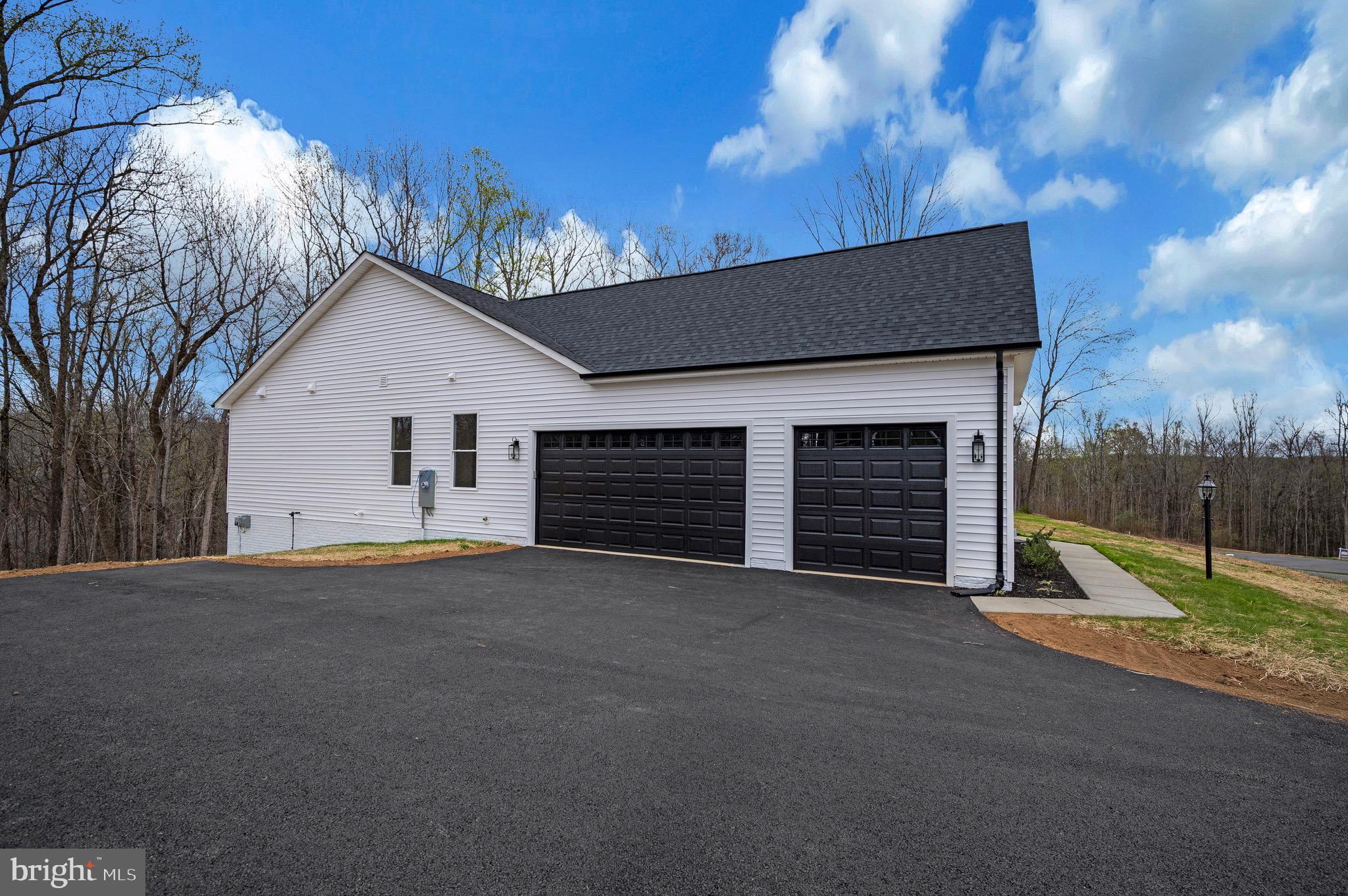 CAMP GEARY ESTATES - Residential