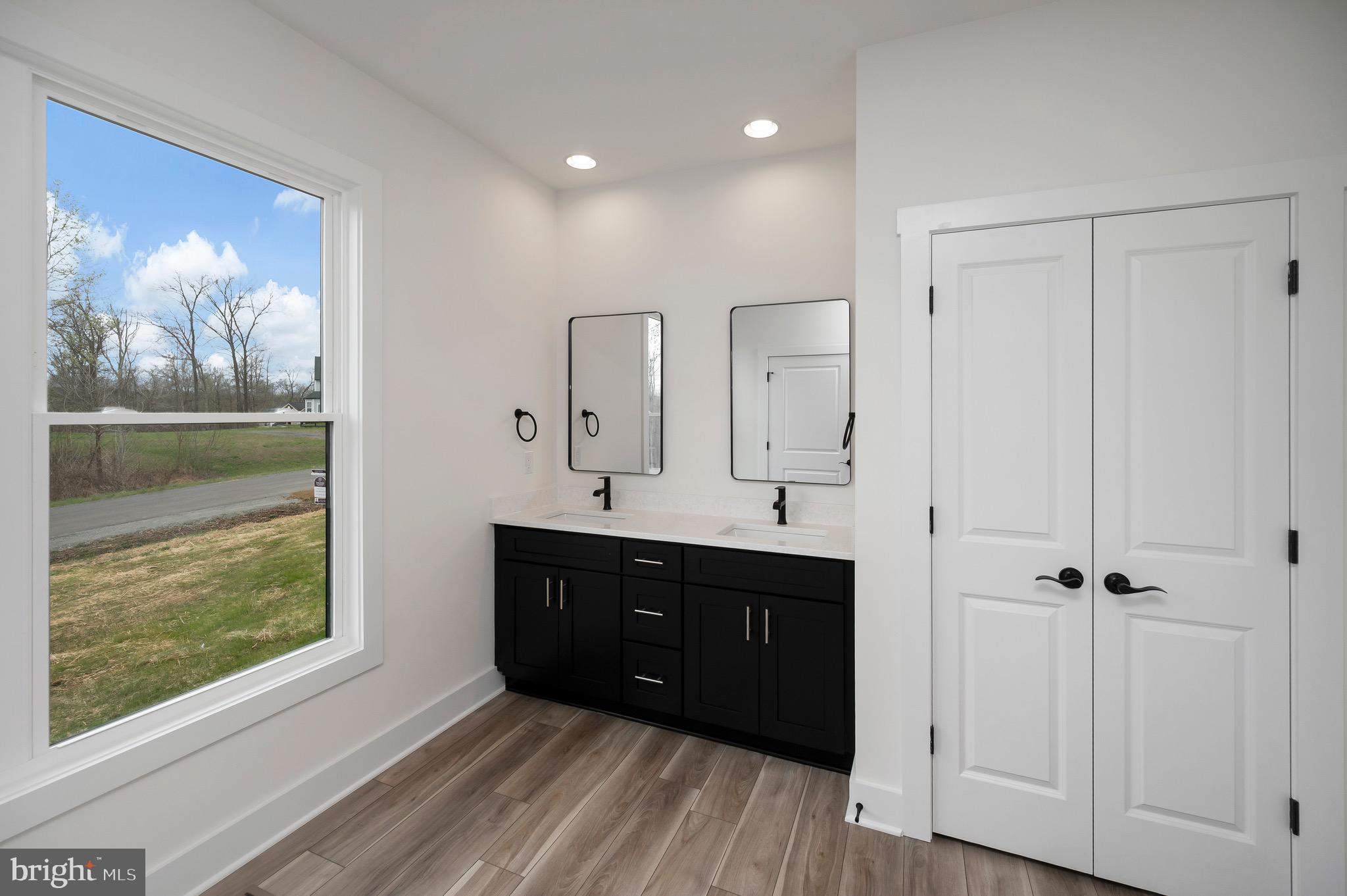 CAMP GEARY ESTATES - Residential