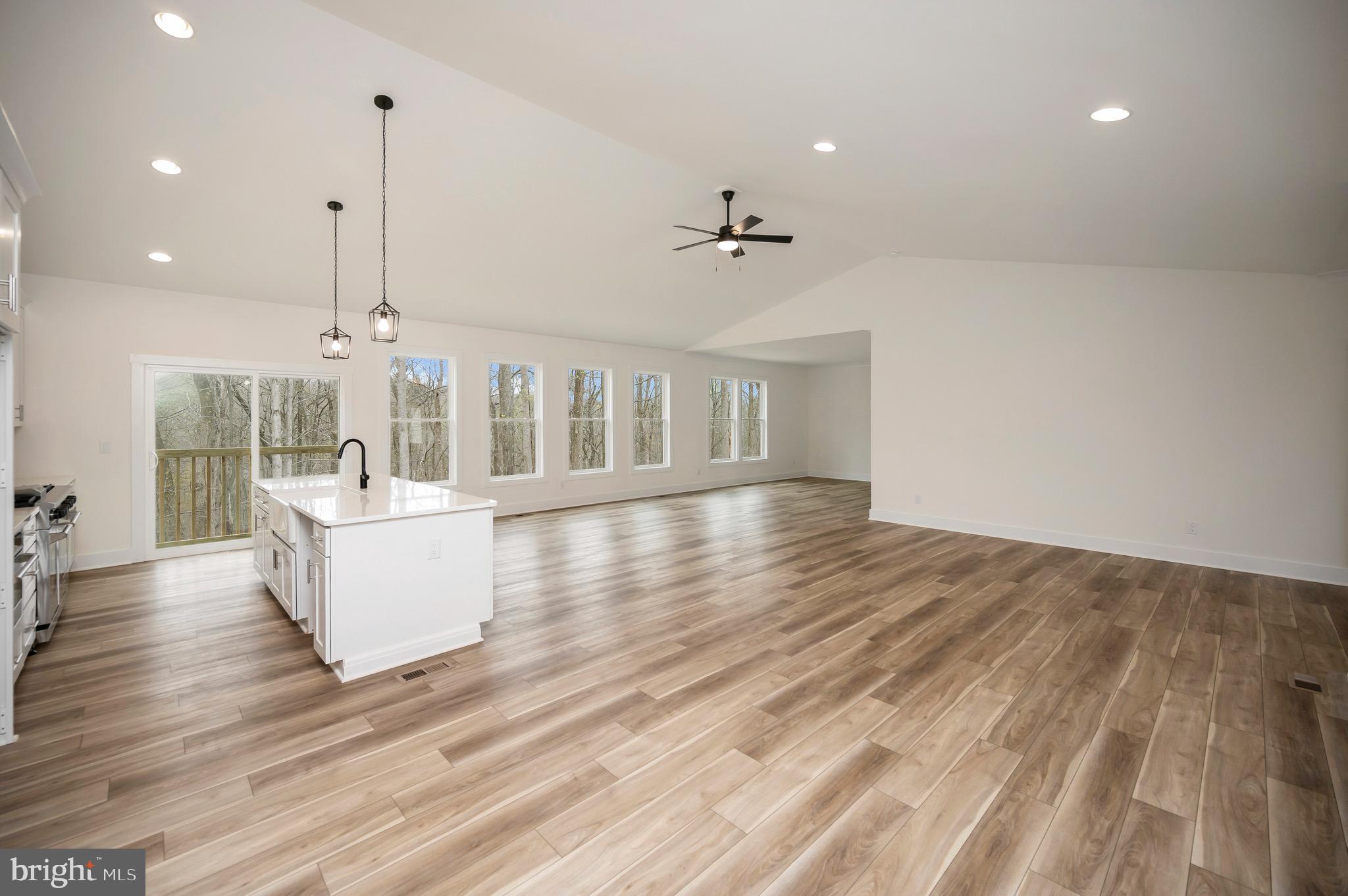 CAMP GEARY ESTATES - Residential