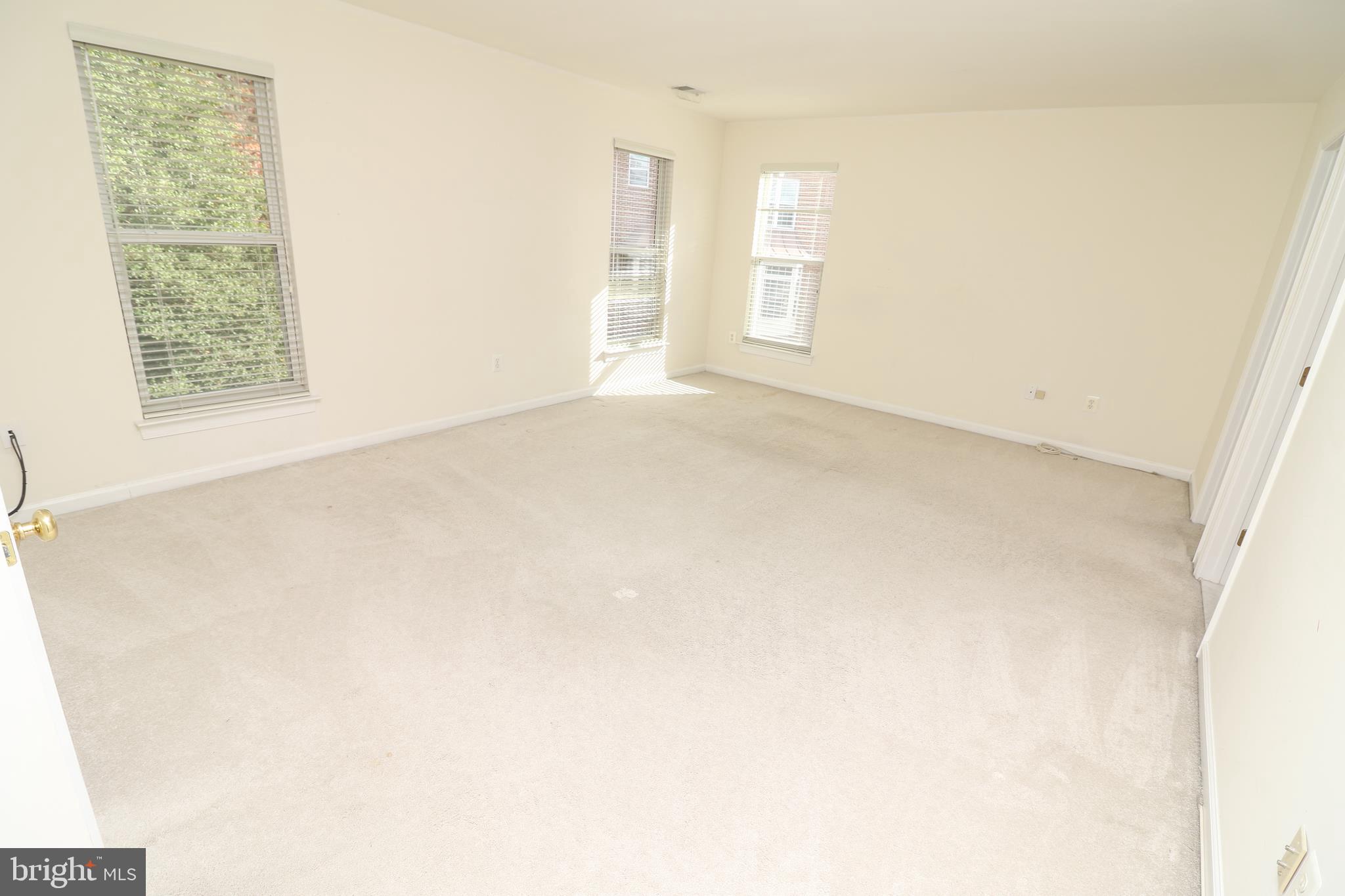 NUTLEY LEE HIGHWAY - Residential