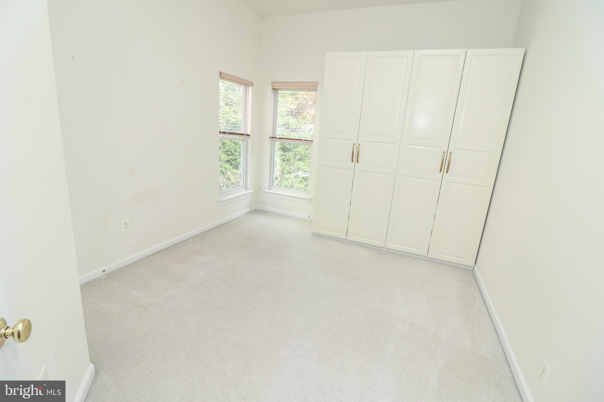 NUTLEY LEE HIGHWAY - Residential