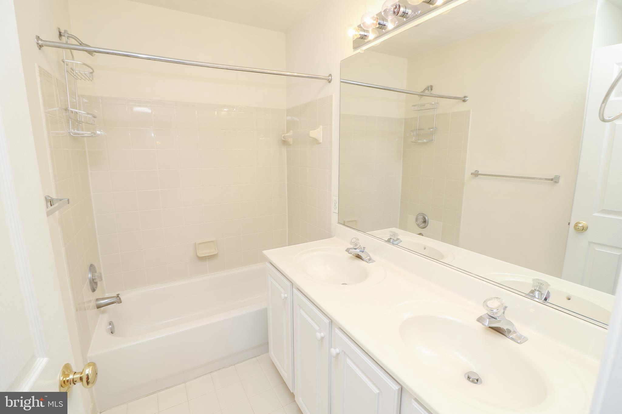 NUTLEY LEE HIGHWAY - Residential