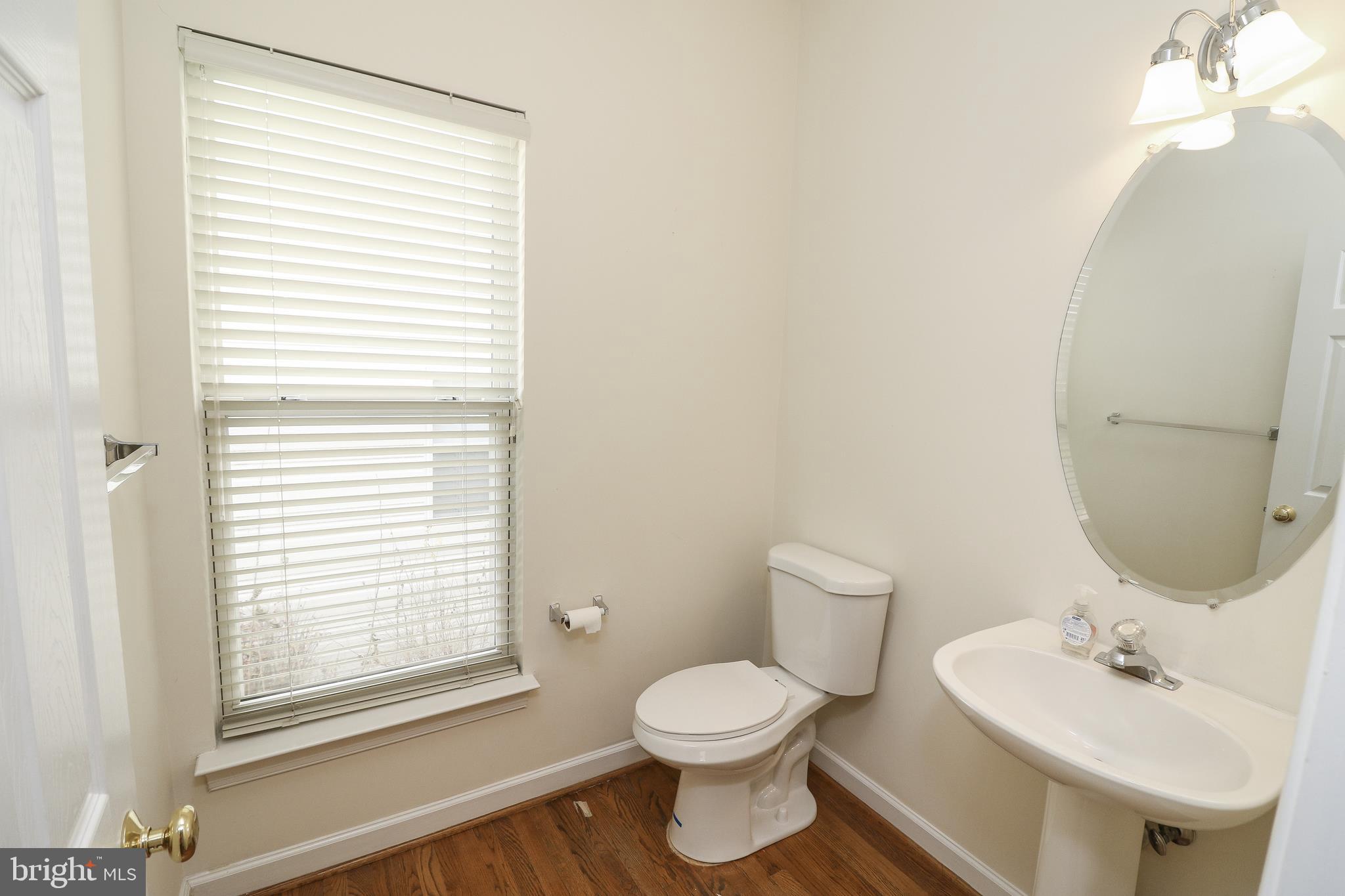 NUTLEY LEE HIGHWAY - Residential