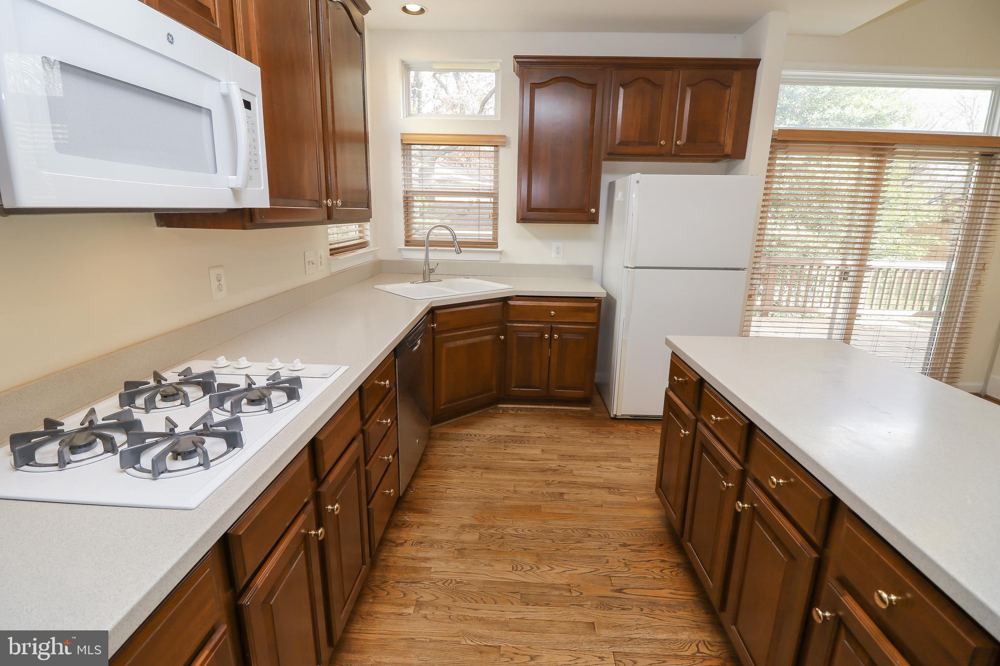 NUTLEY LEE HIGHWAY - Residential