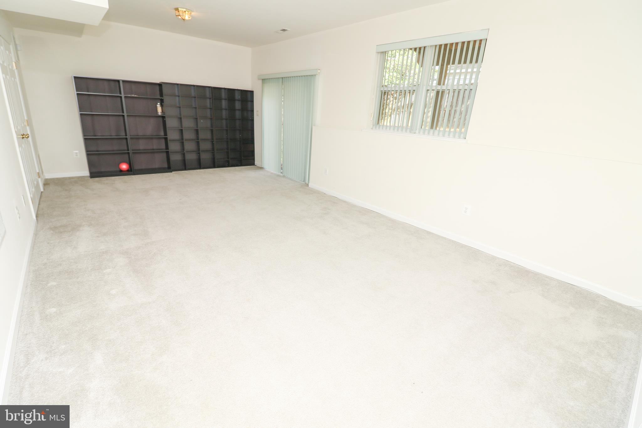 NUTLEY LEE HIGHWAY - Residential