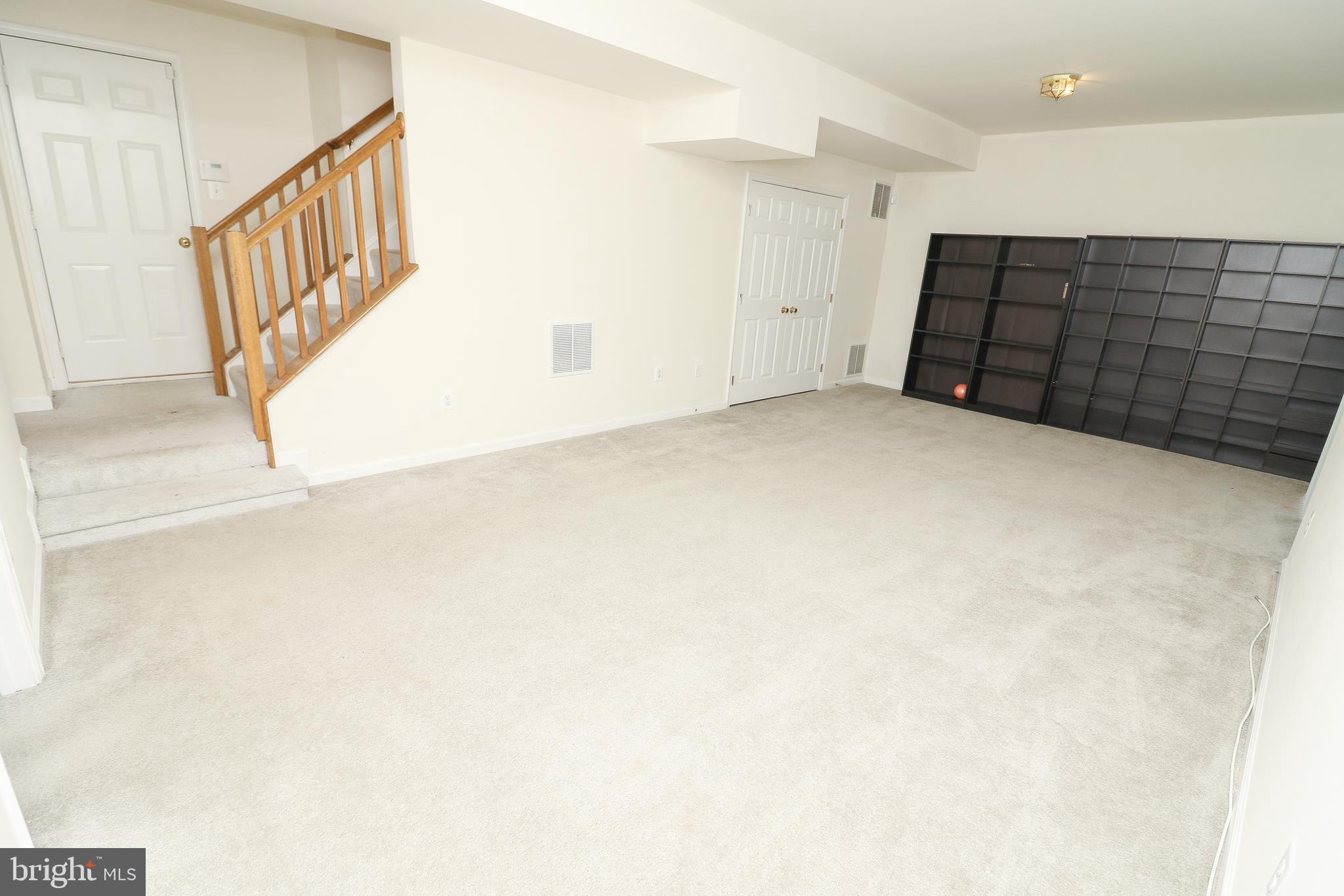 NUTLEY LEE HIGHWAY - Residential