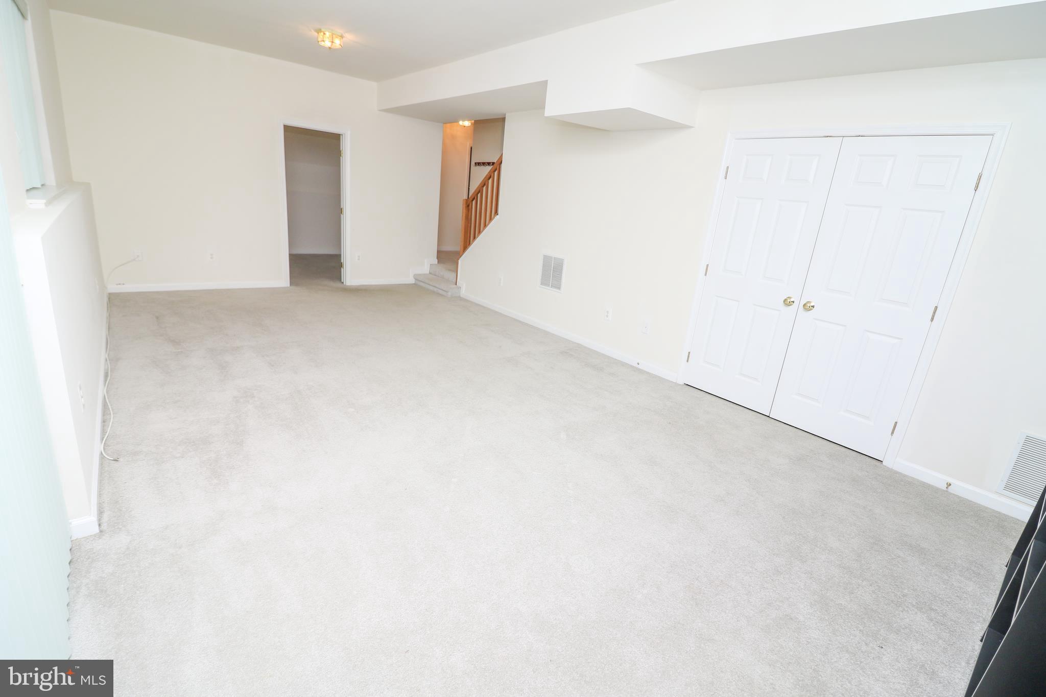 NUTLEY LEE HIGHWAY - Residential