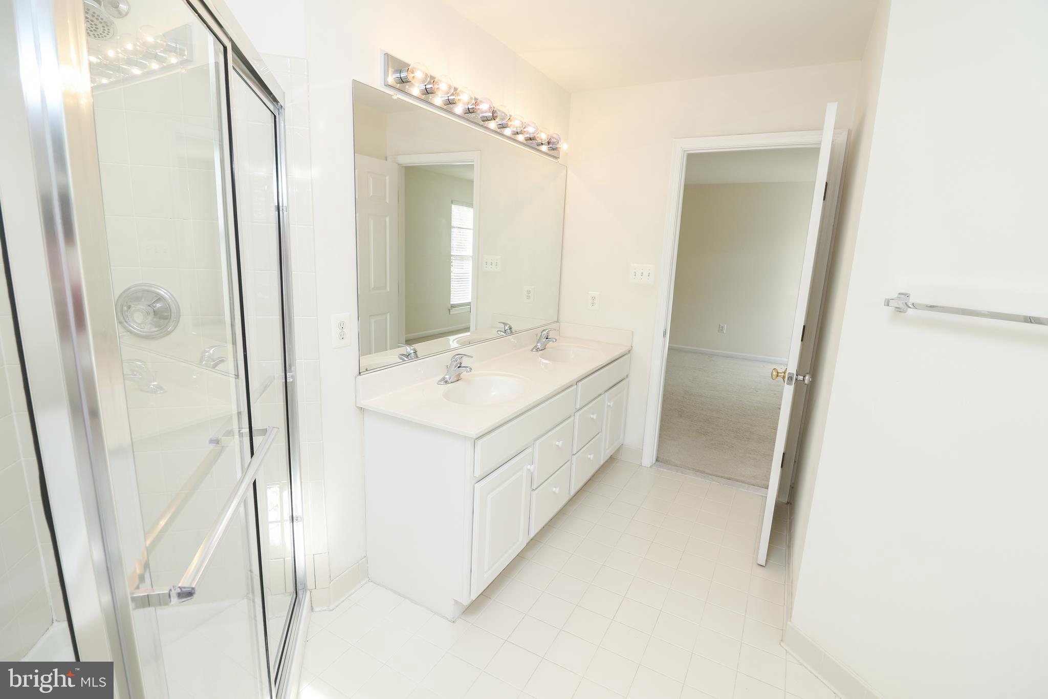 NUTLEY LEE HIGHWAY - Residential