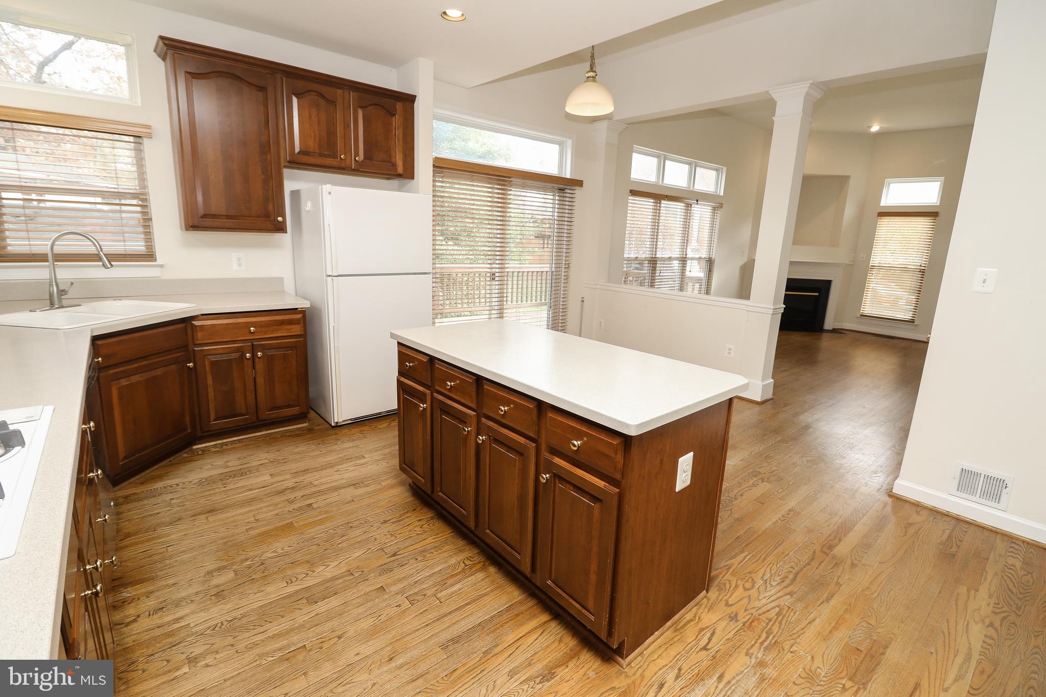 NUTLEY LEE HIGHWAY - Residential