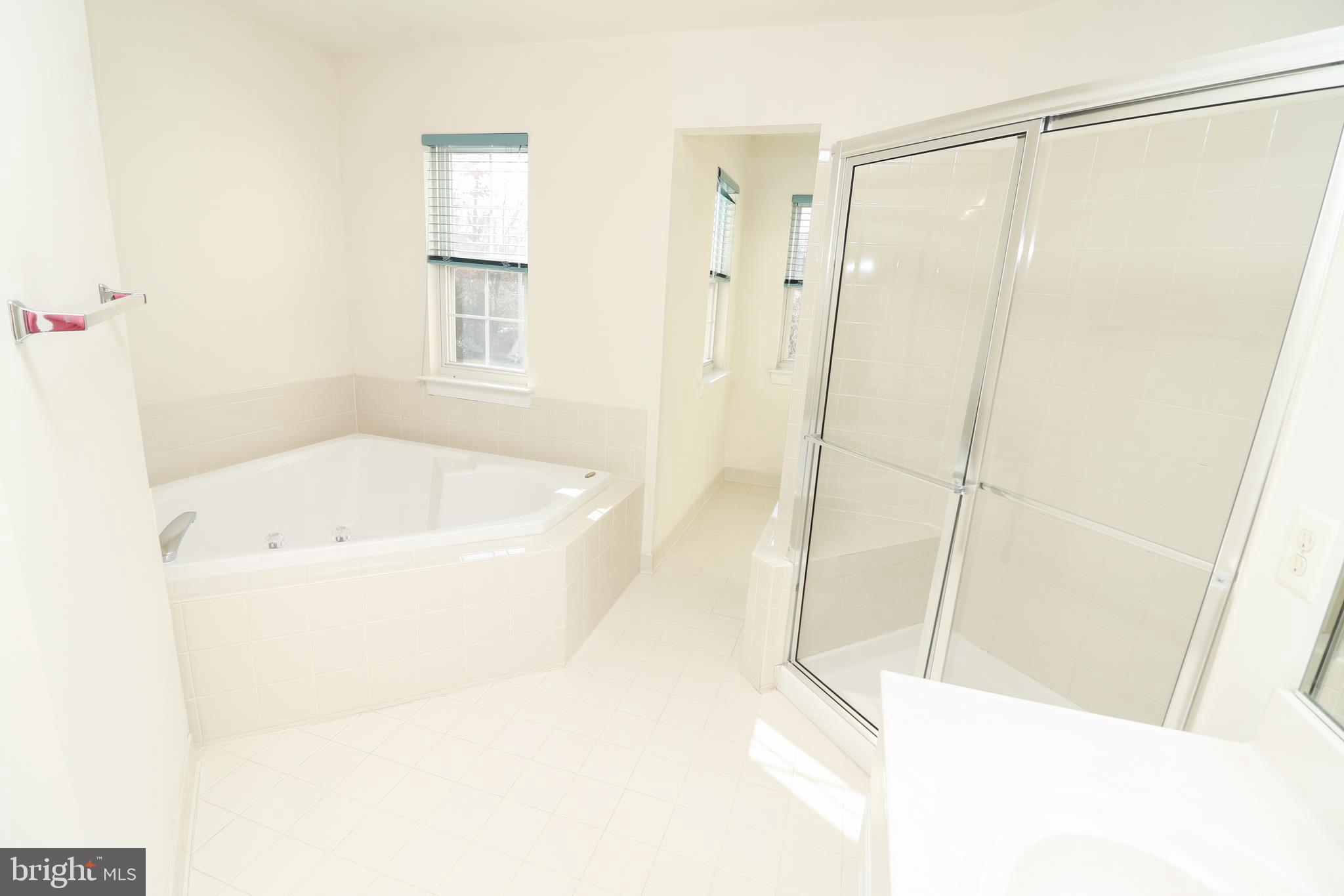 NUTLEY LEE HIGHWAY - Residential