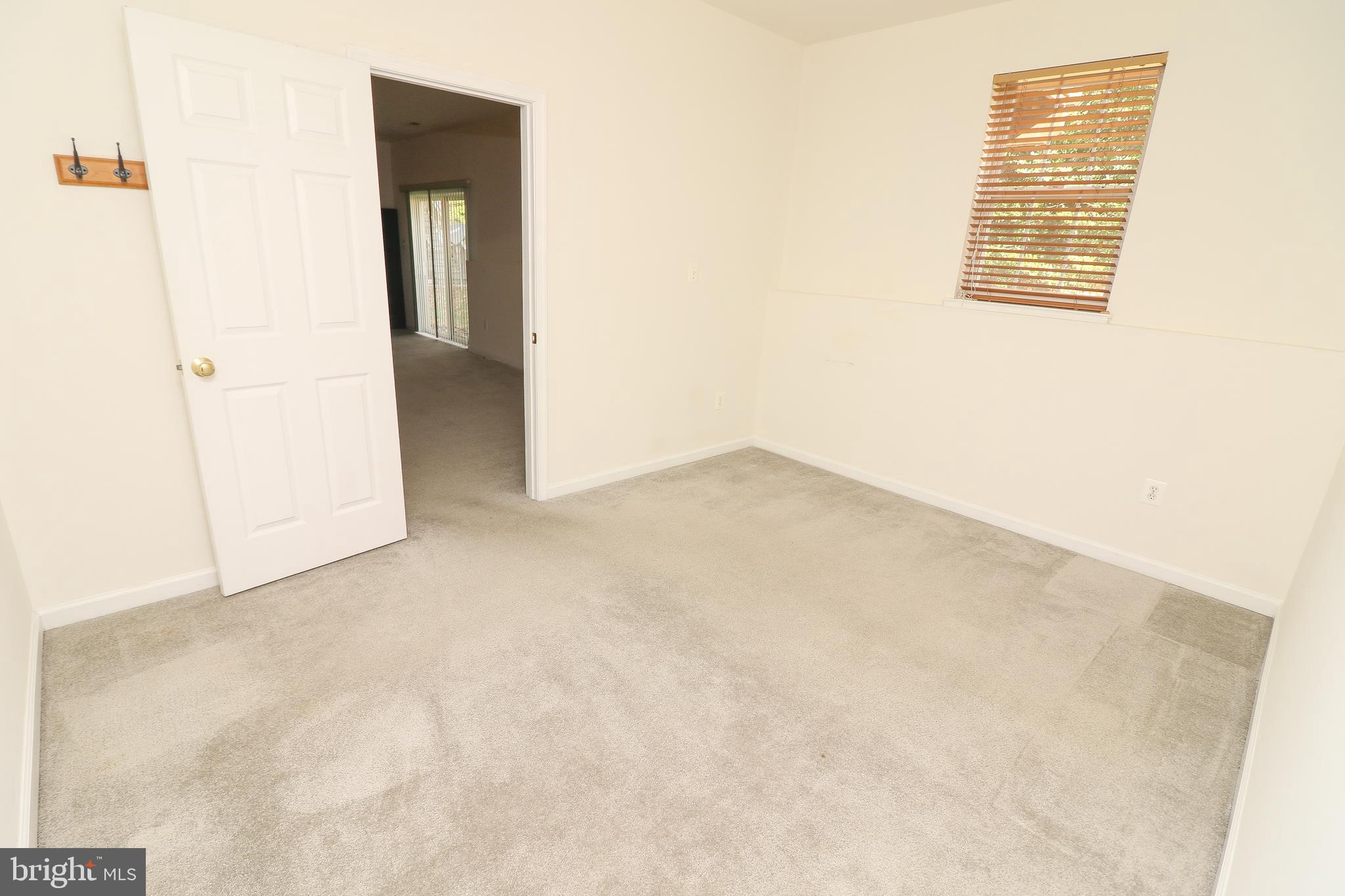 NUTLEY LEE HIGHWAY - Residential