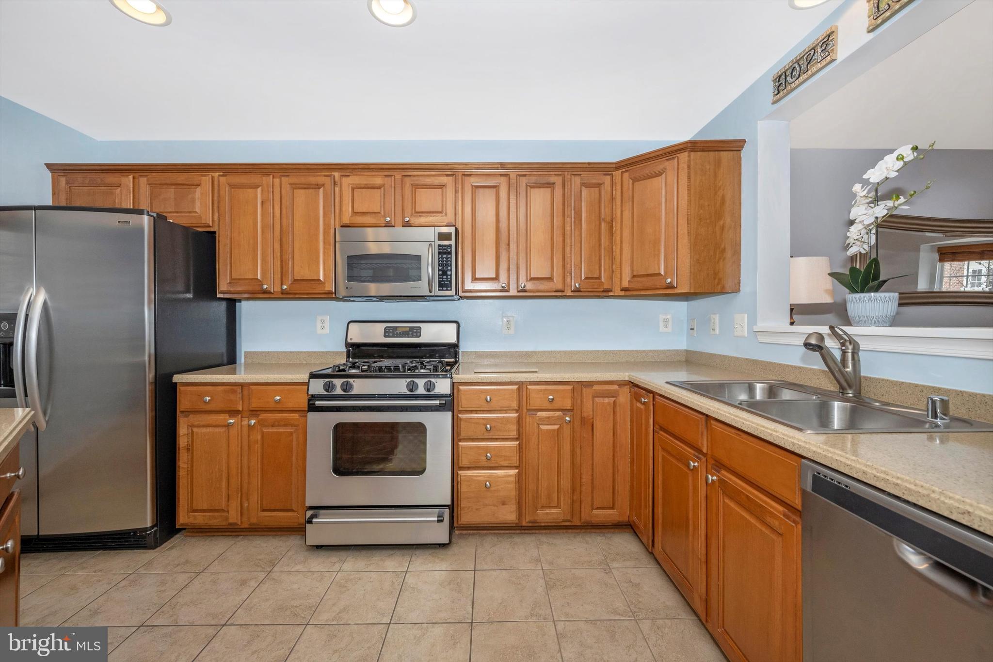 THE OAKS AT WATERS EDGE - Residential