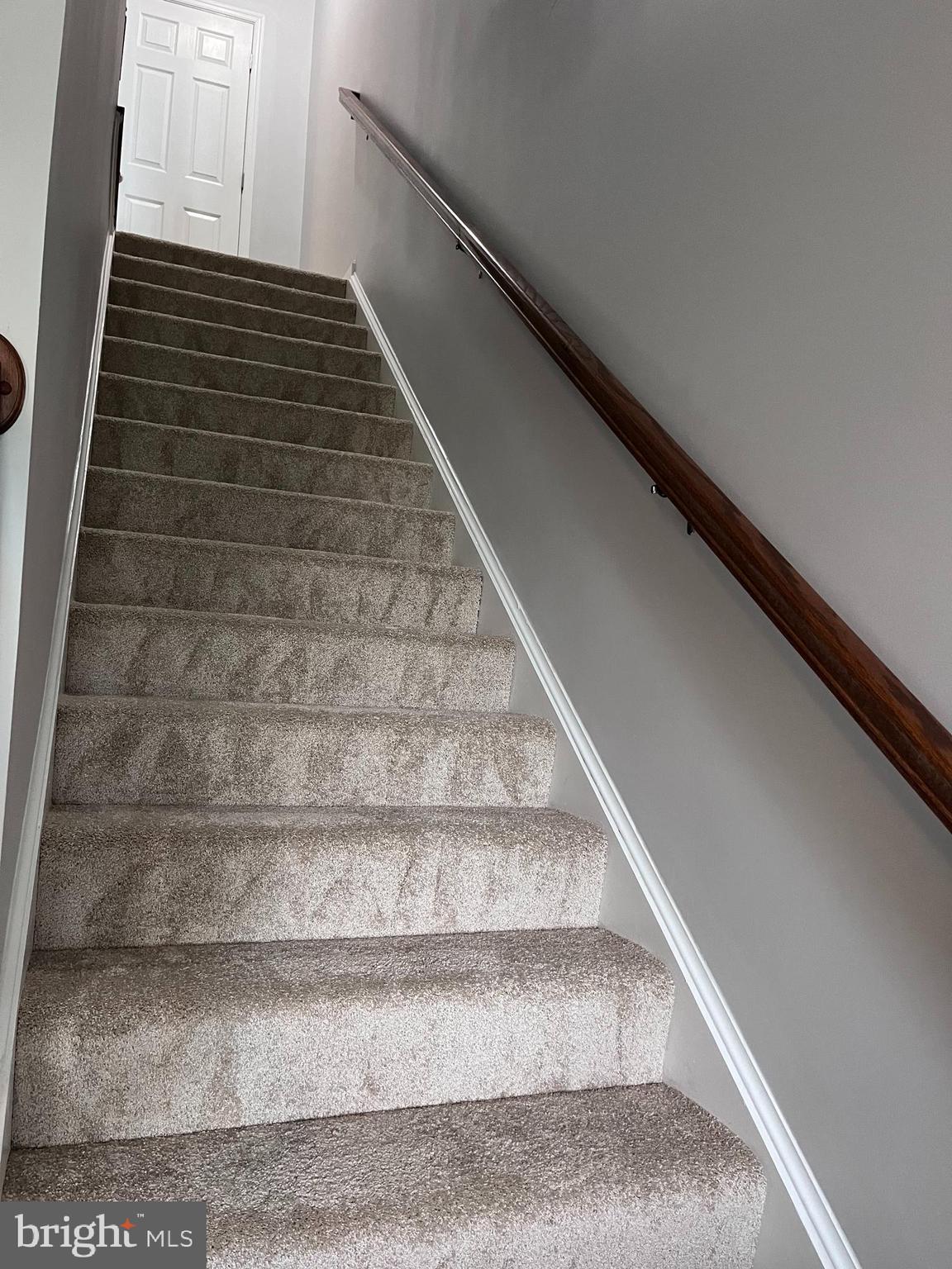 LEE SQUARE - Residential