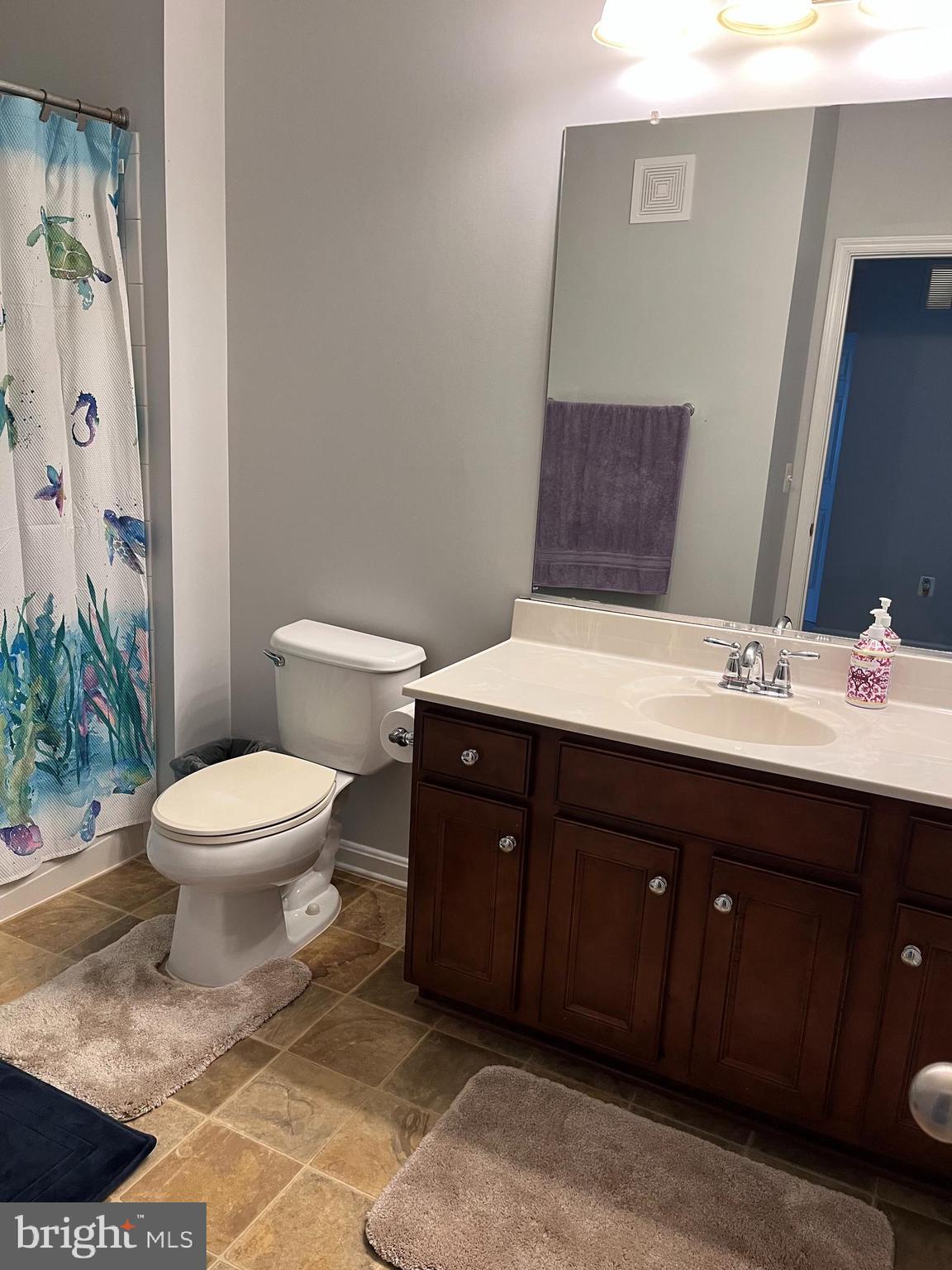 LEE SQUARE - Residential