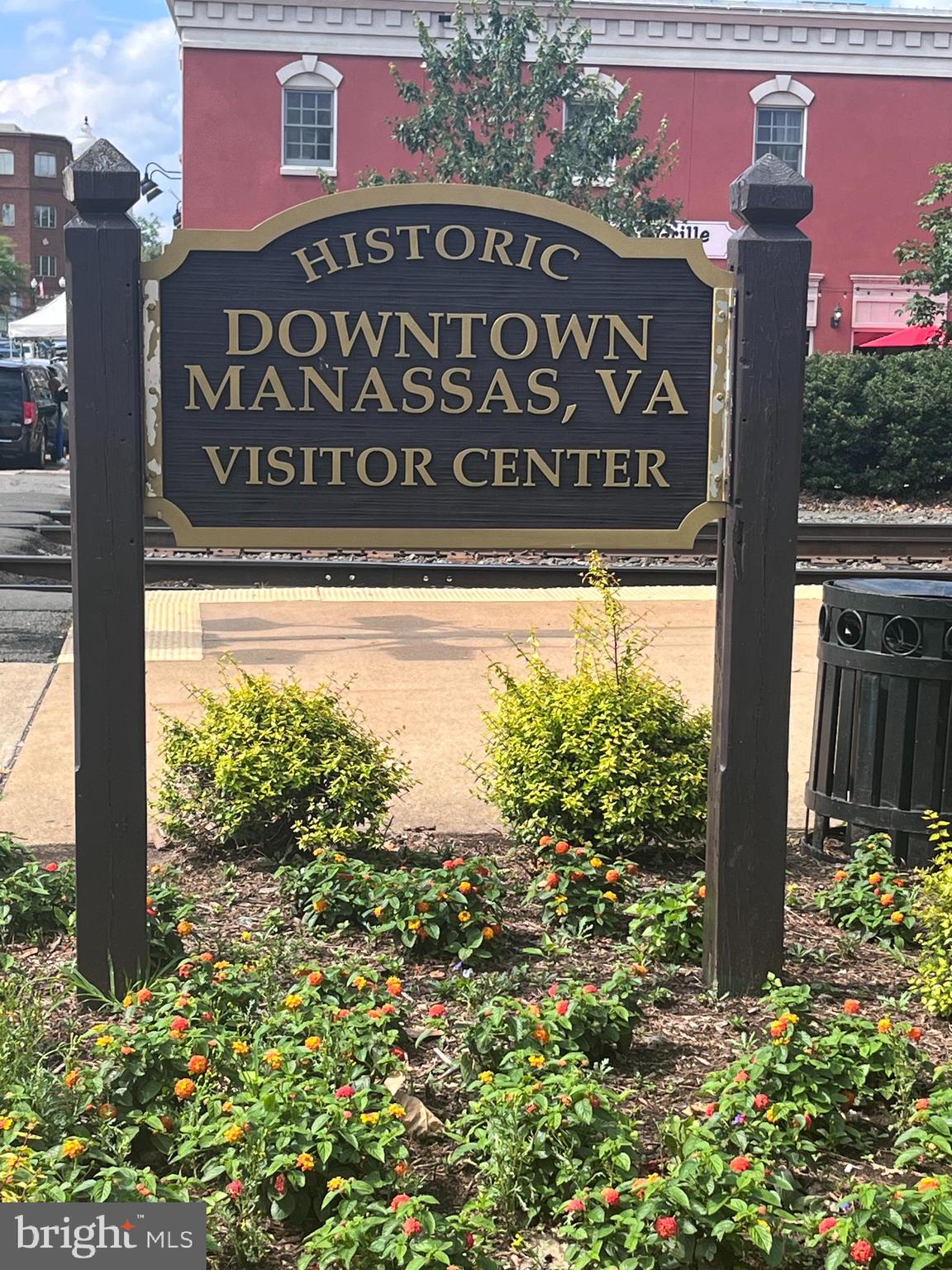 LEE SQUARE - Residential