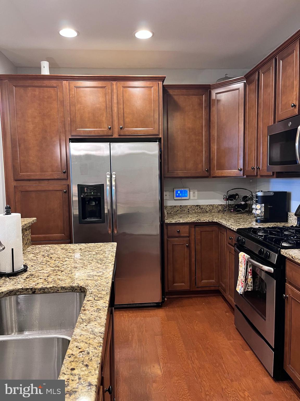 LEE SQUARE - Residential