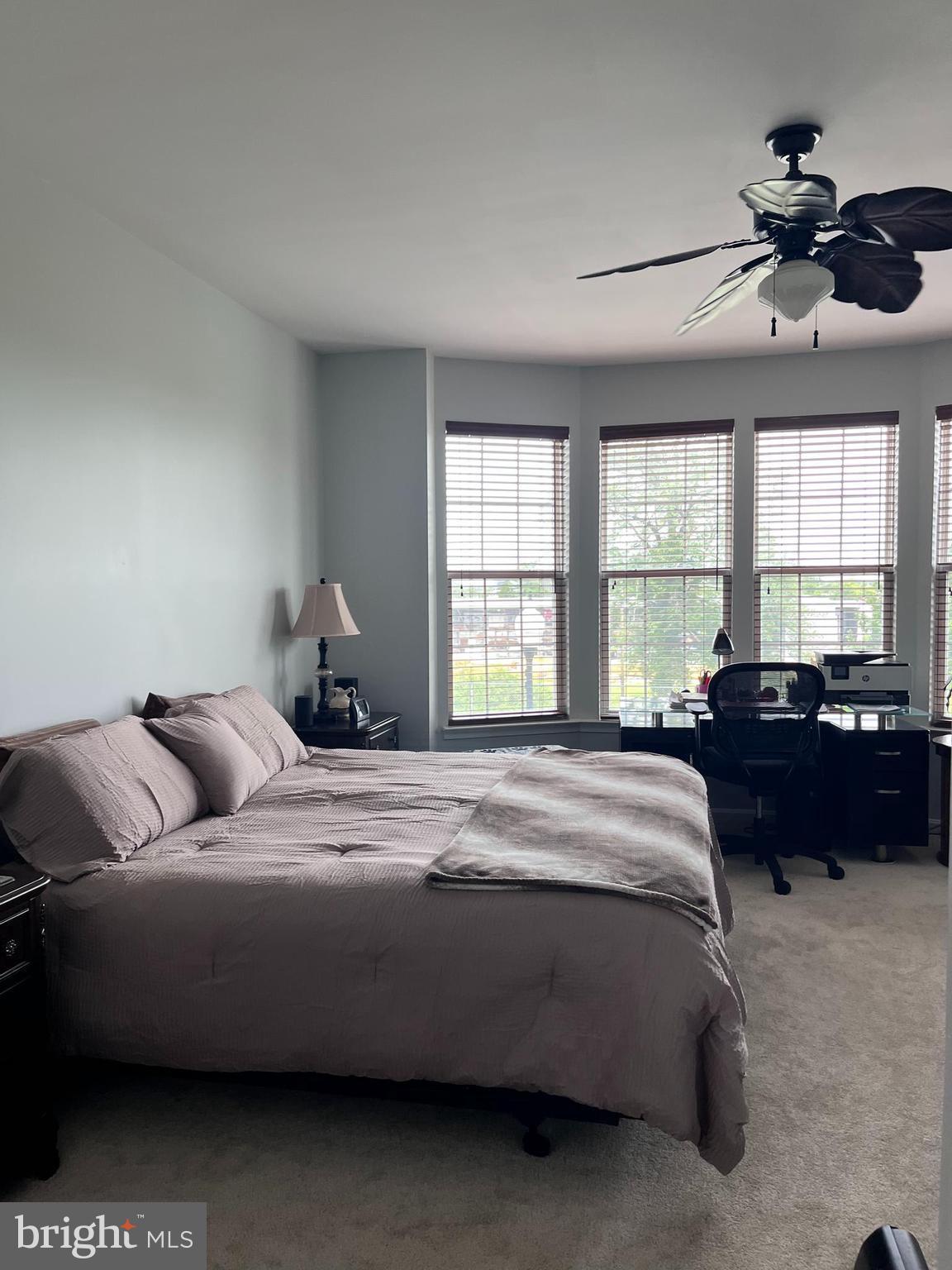 LEE SQUARE - Residential