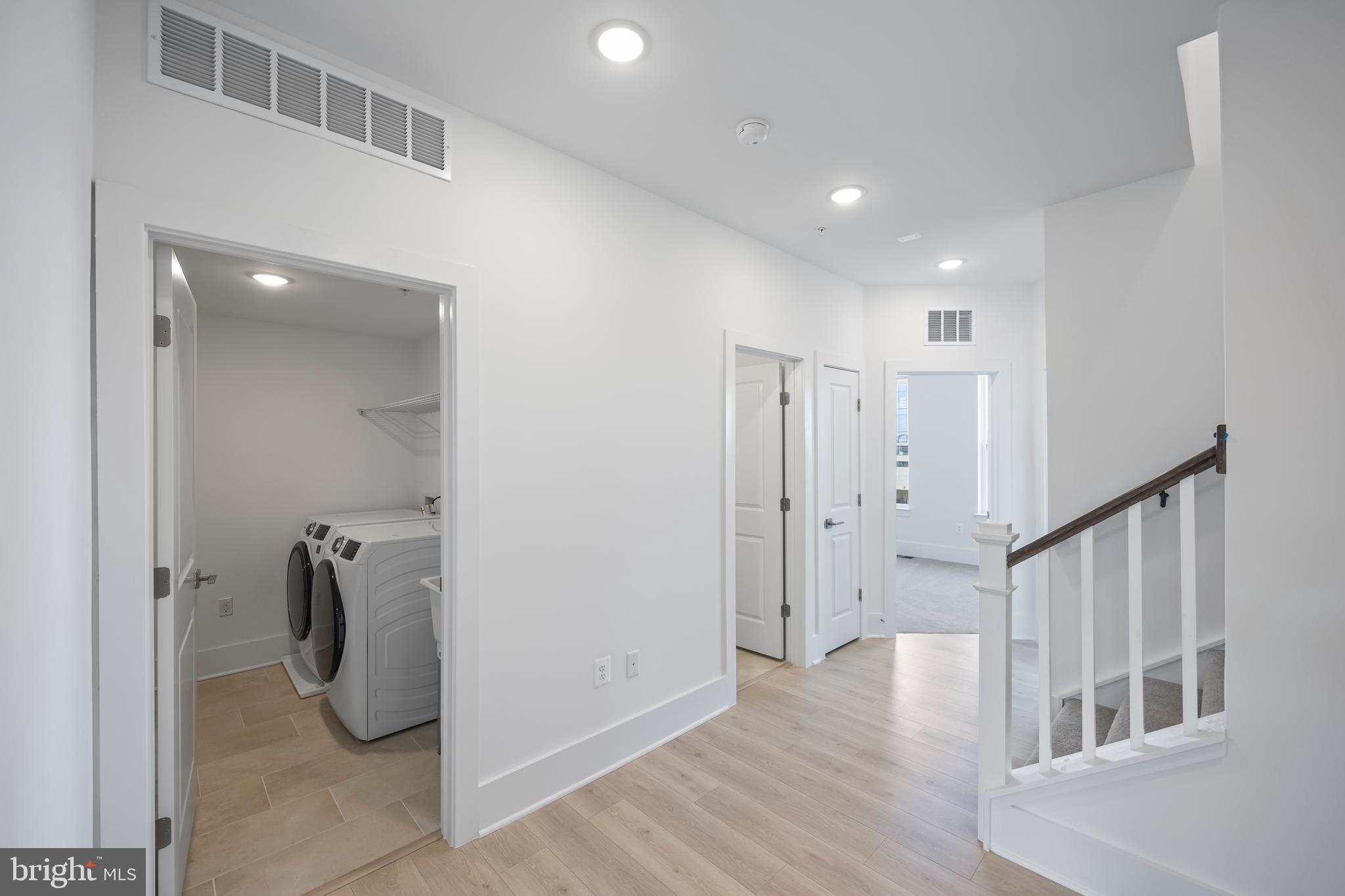 LOCKE LANDING - Residential Lease