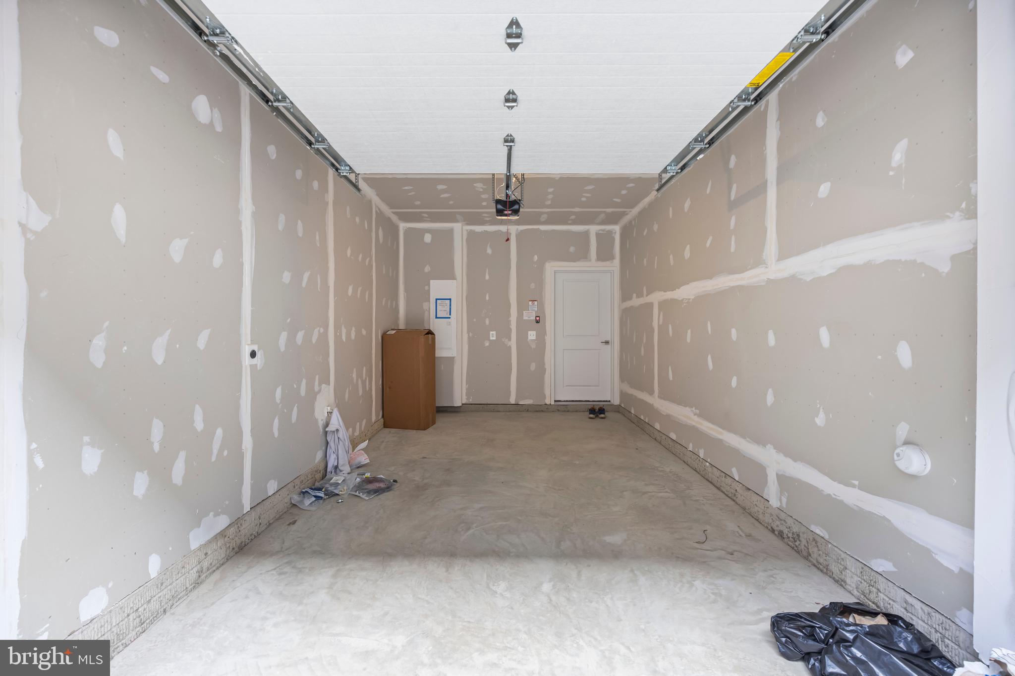 LOCKE LANDING - Residential Lease