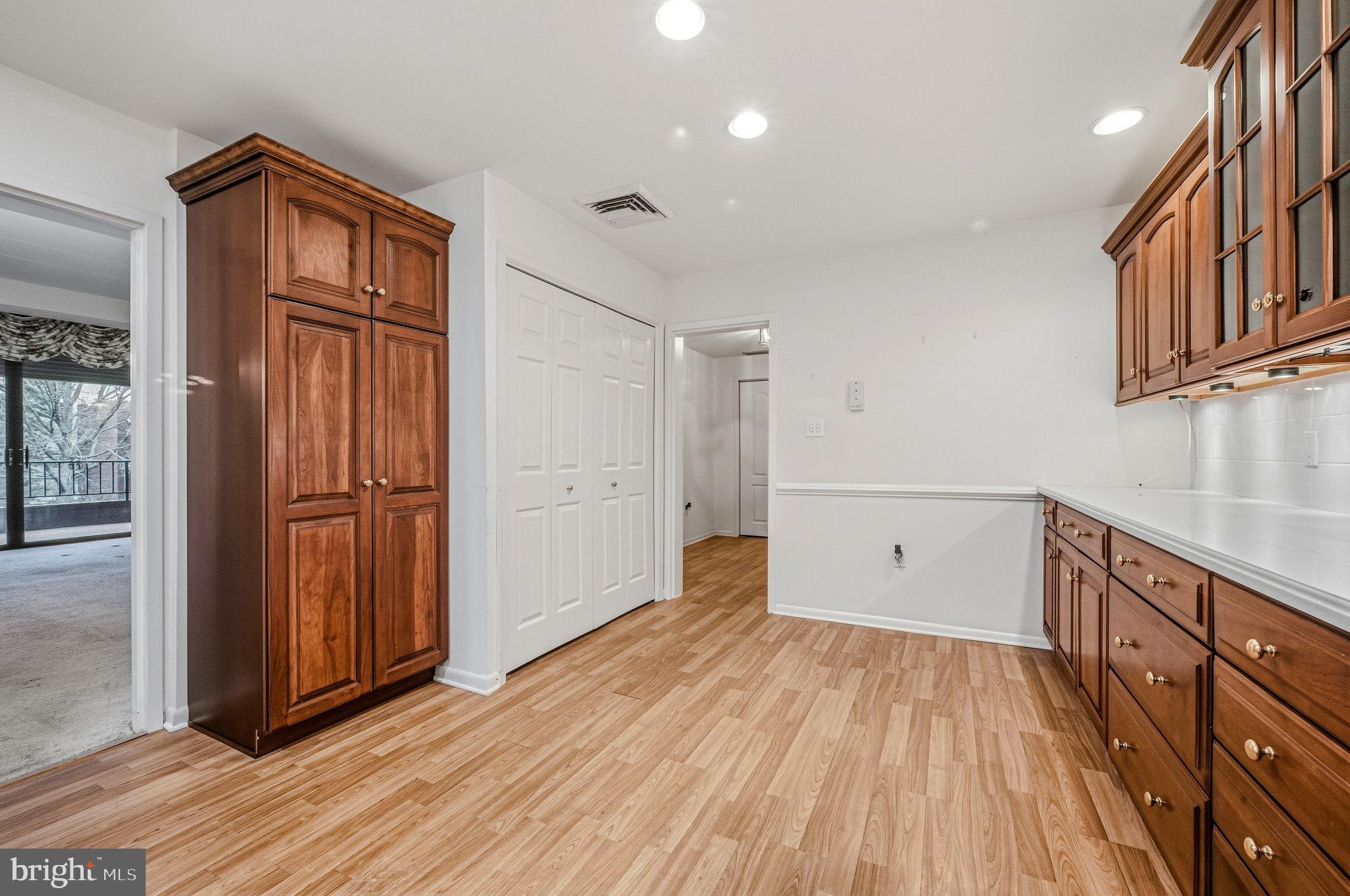 COFFEE RUN - Residential