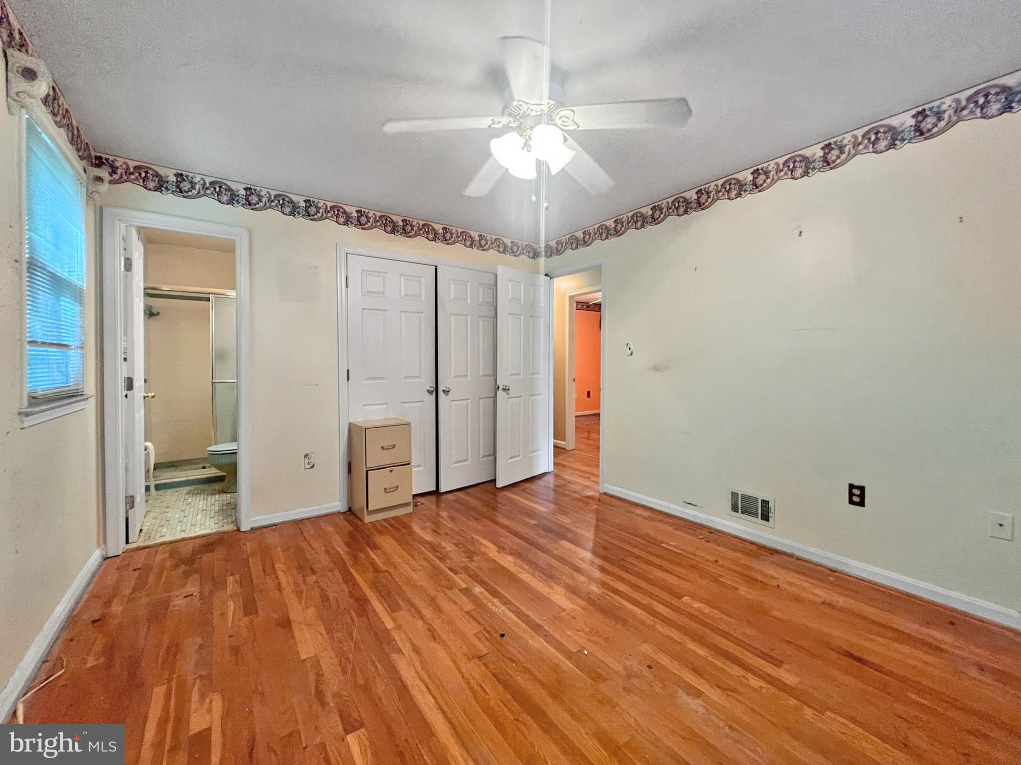 WILLIAMSBURG - Residential