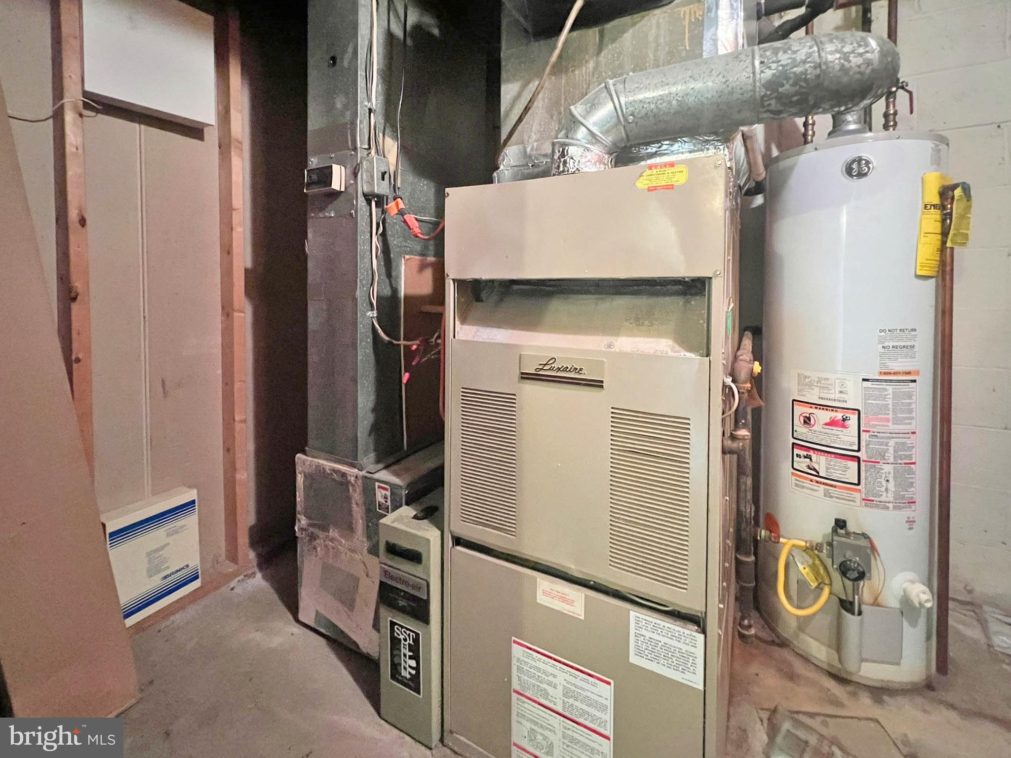 WILLIAMSBURG - Residential