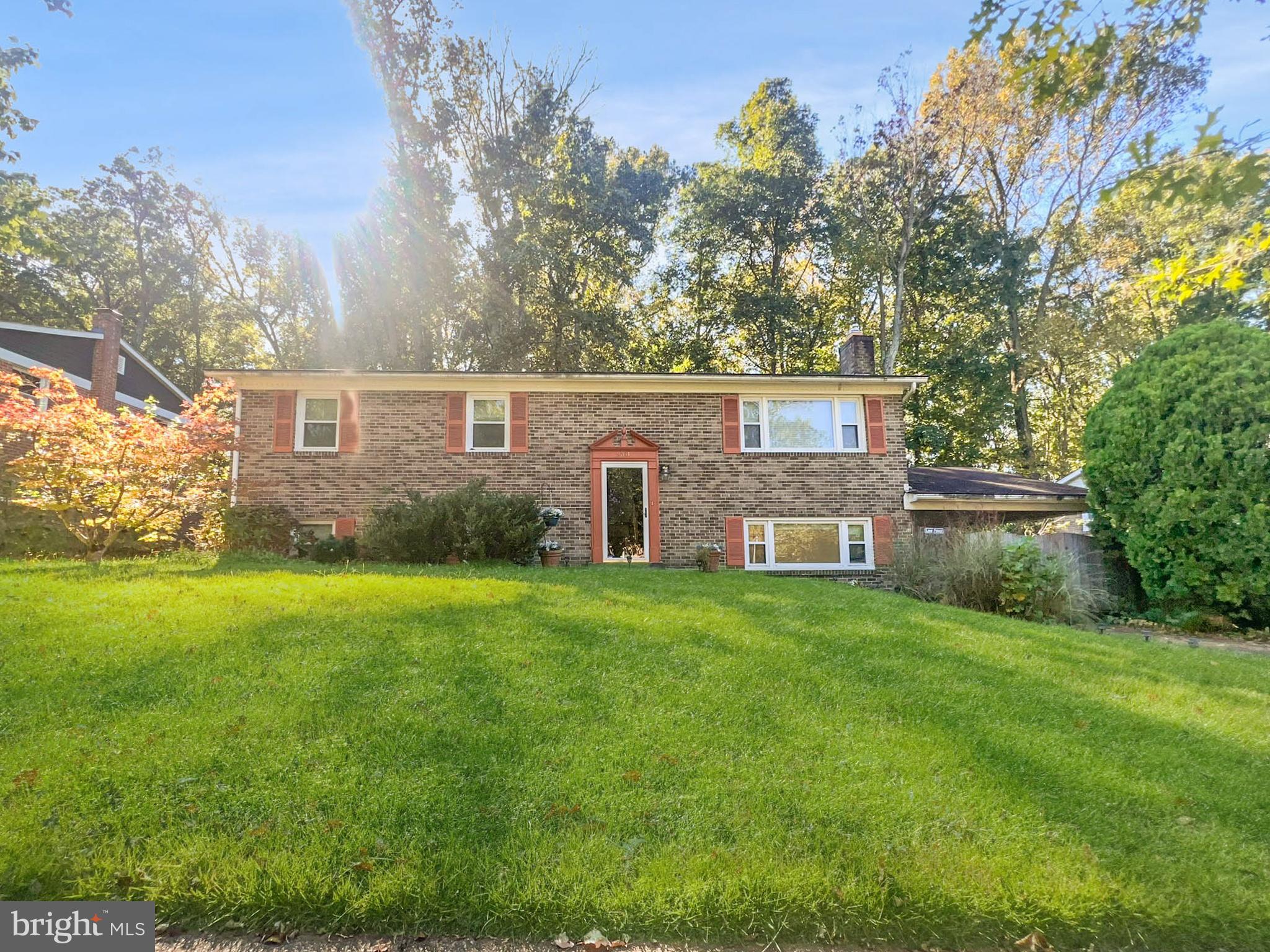 WILLIAMSBURG - Residential