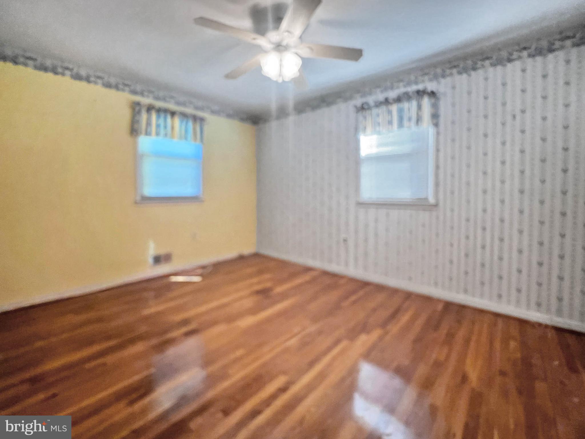 WILLIAMSBURG - Residential