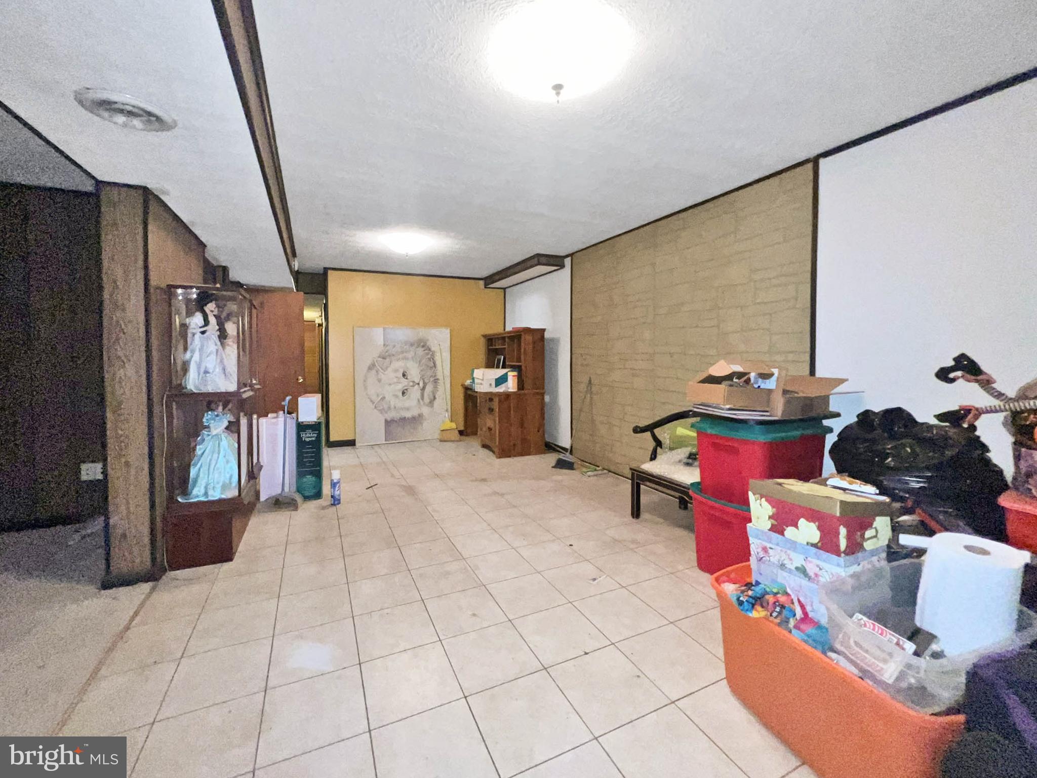 WILLIAMSBURG - Residential