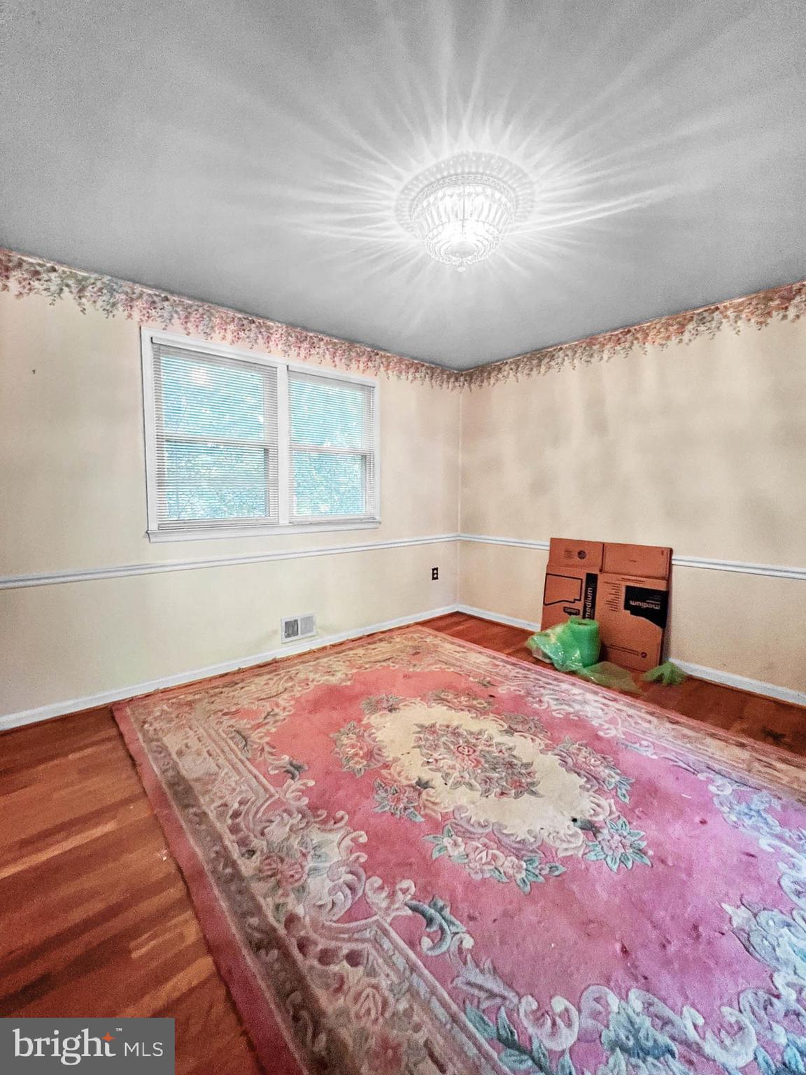 WILLIAMSBURG - Residential