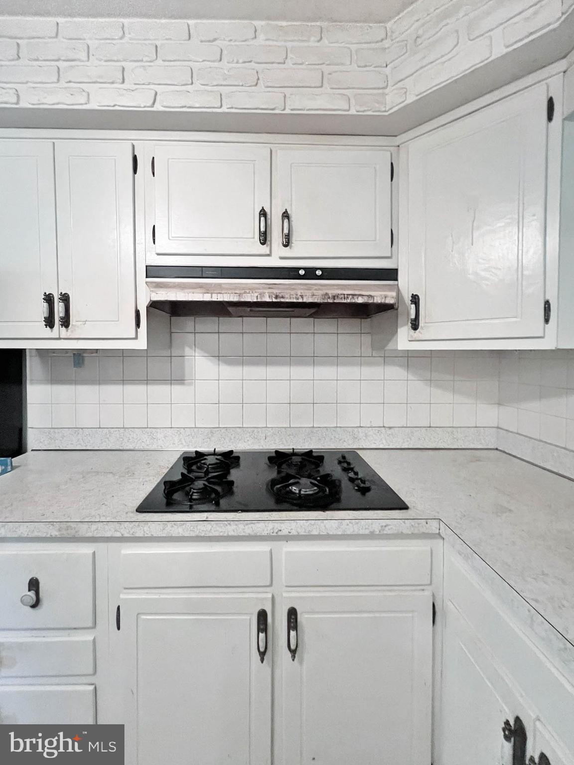 WILLIAMSBURG - Residential